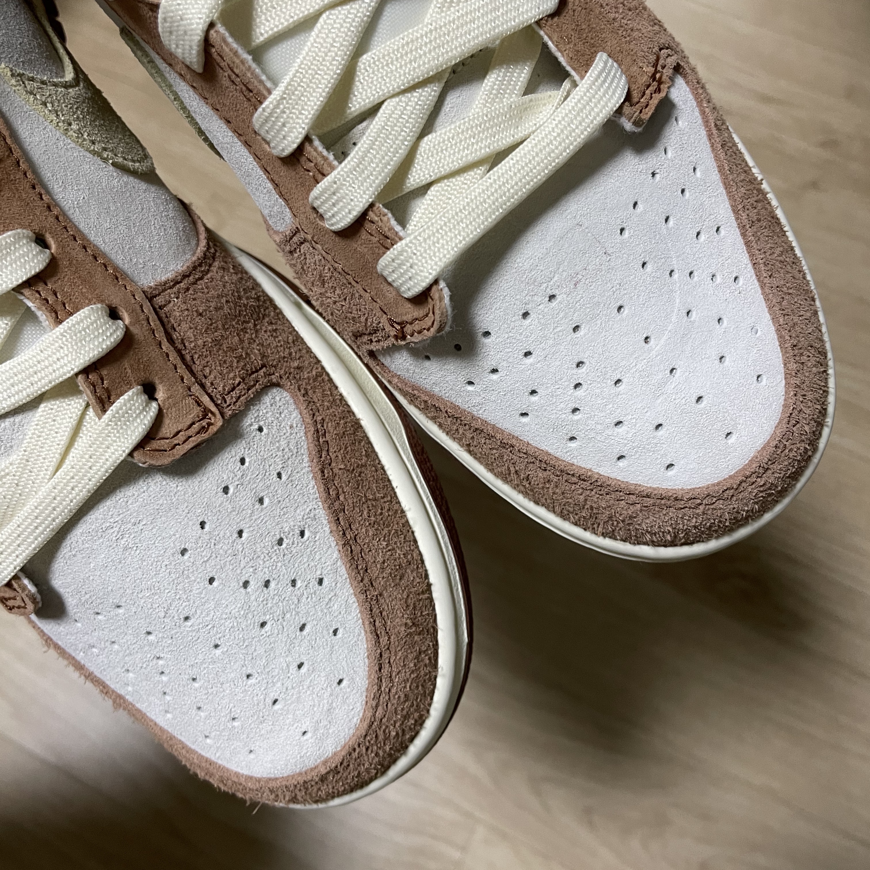 Nike Dunk Low Pro Premium Medium Curry 착용 스타일