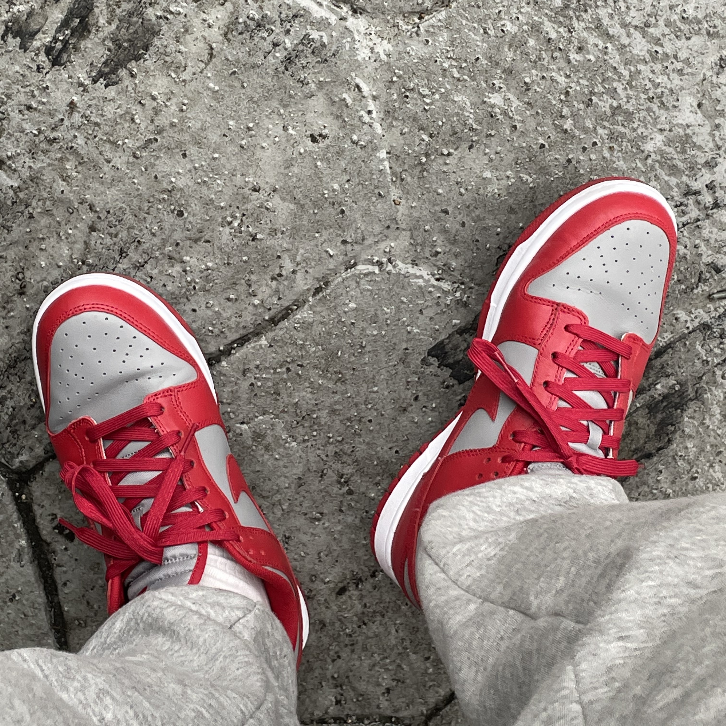 Nike Dunk Low Retro Medium Grey 착용 스타일