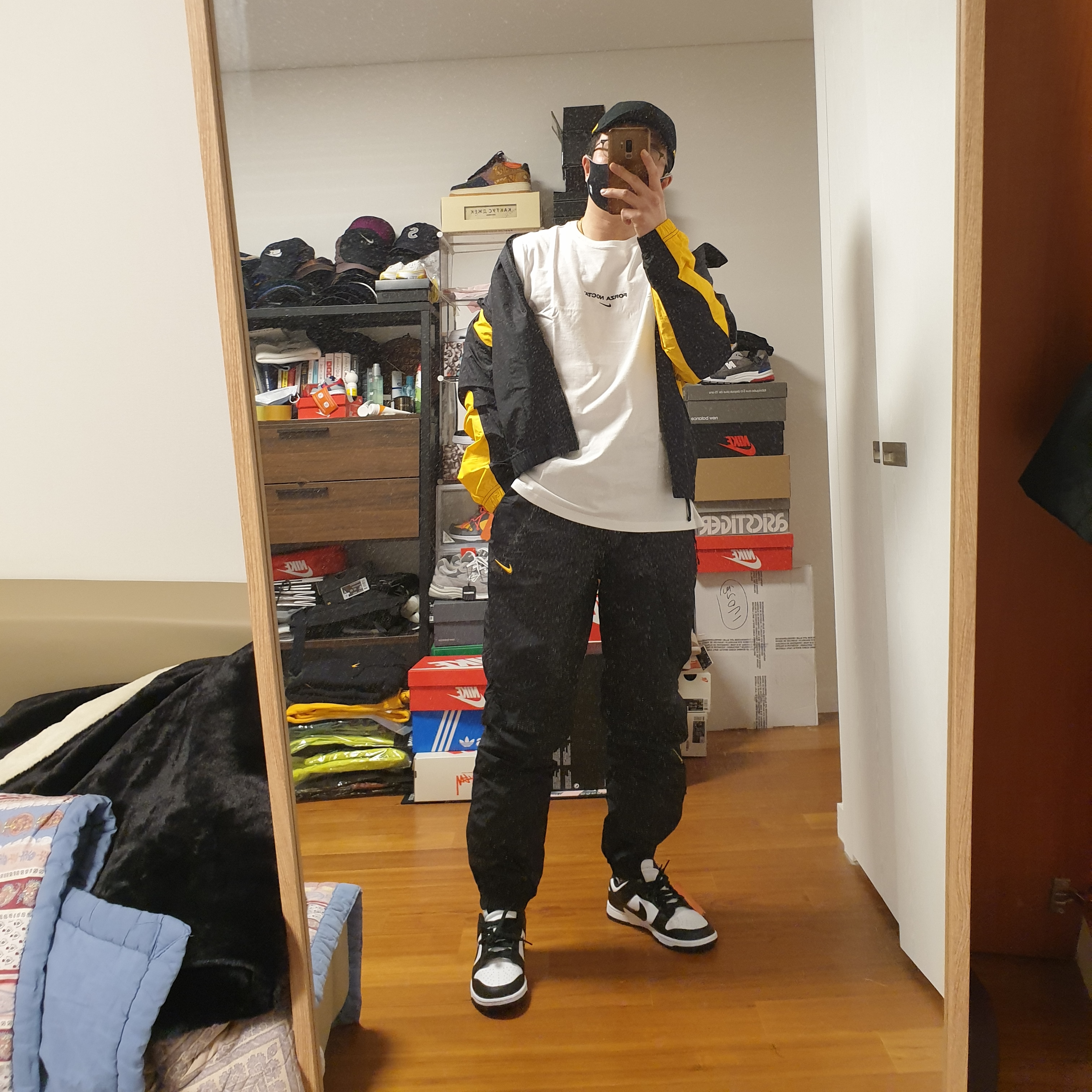 Nike x Drake Nocta Essential Cap Black, Nike x Drake Nocta Essential T-Shirt White - US/EU 착용 스타일 - 5