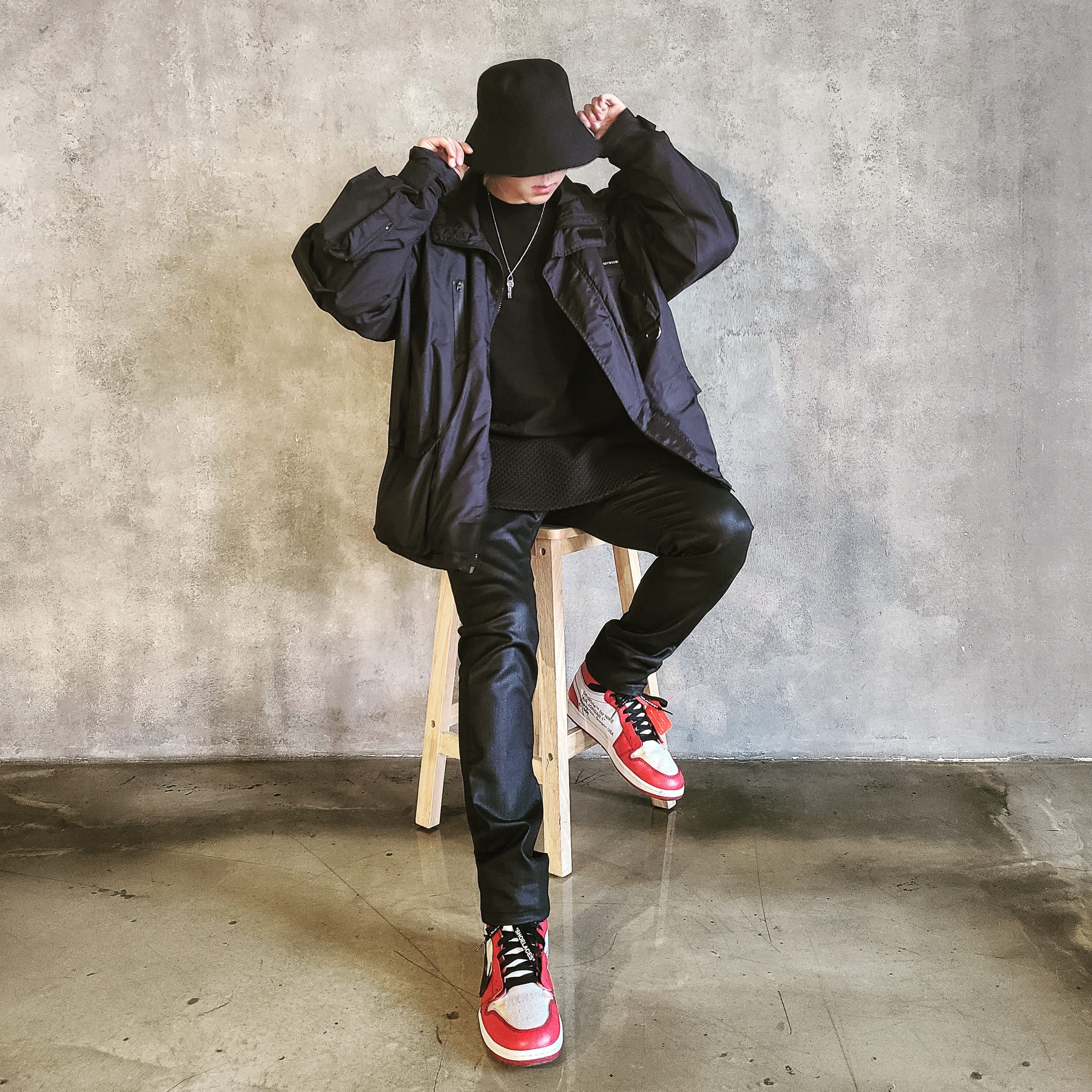 Jordan 1 x Off-White Retro High Chicago The Ten 착용 스타일