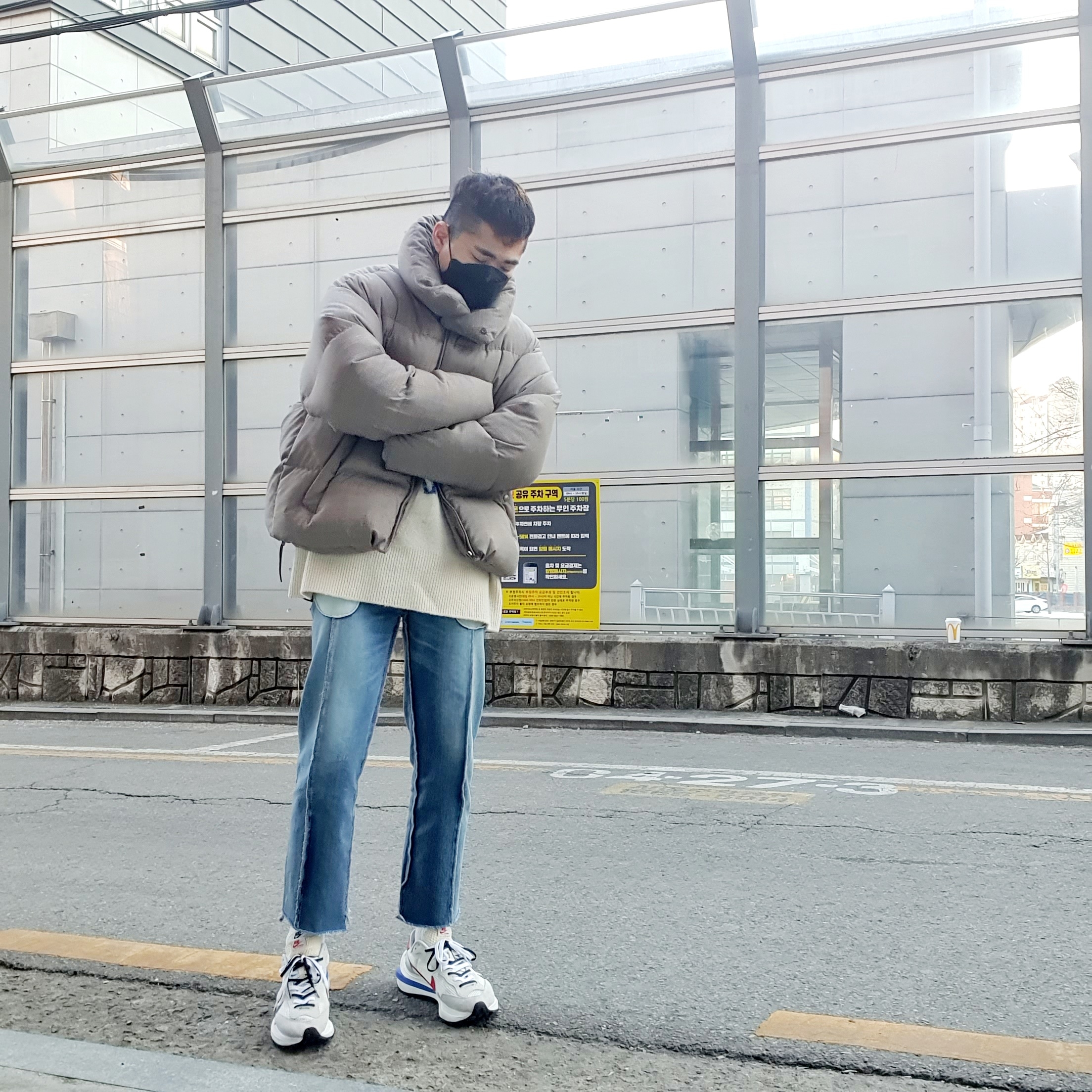 Nike x Sacai VaporWaffle Royal Fuchsia 착용 스타일