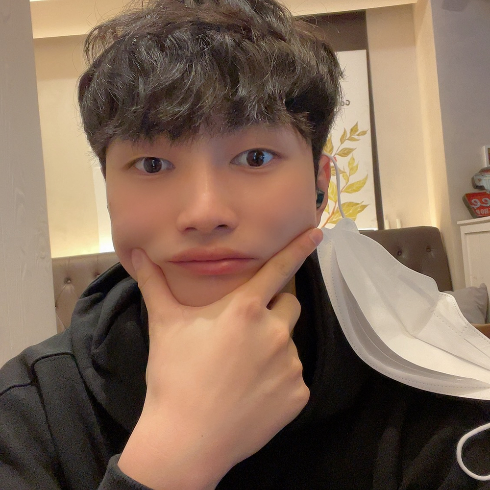 KREAM 프로필 이미지