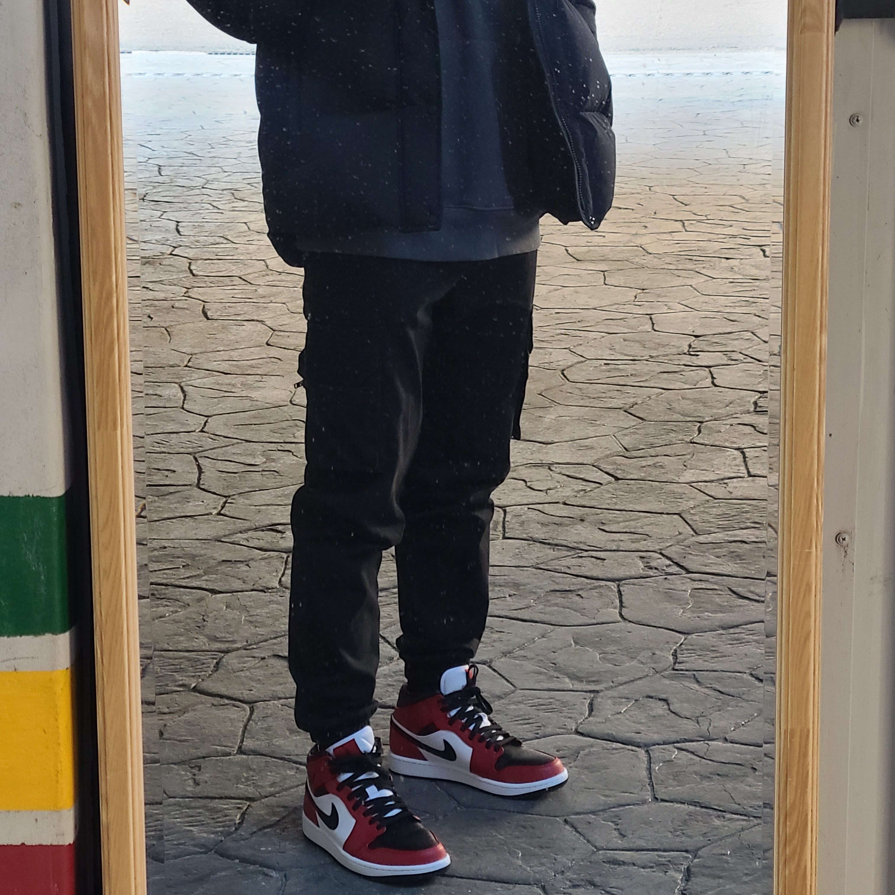 Jordan 1 Mid Chicago Black Toe 착용 스타일