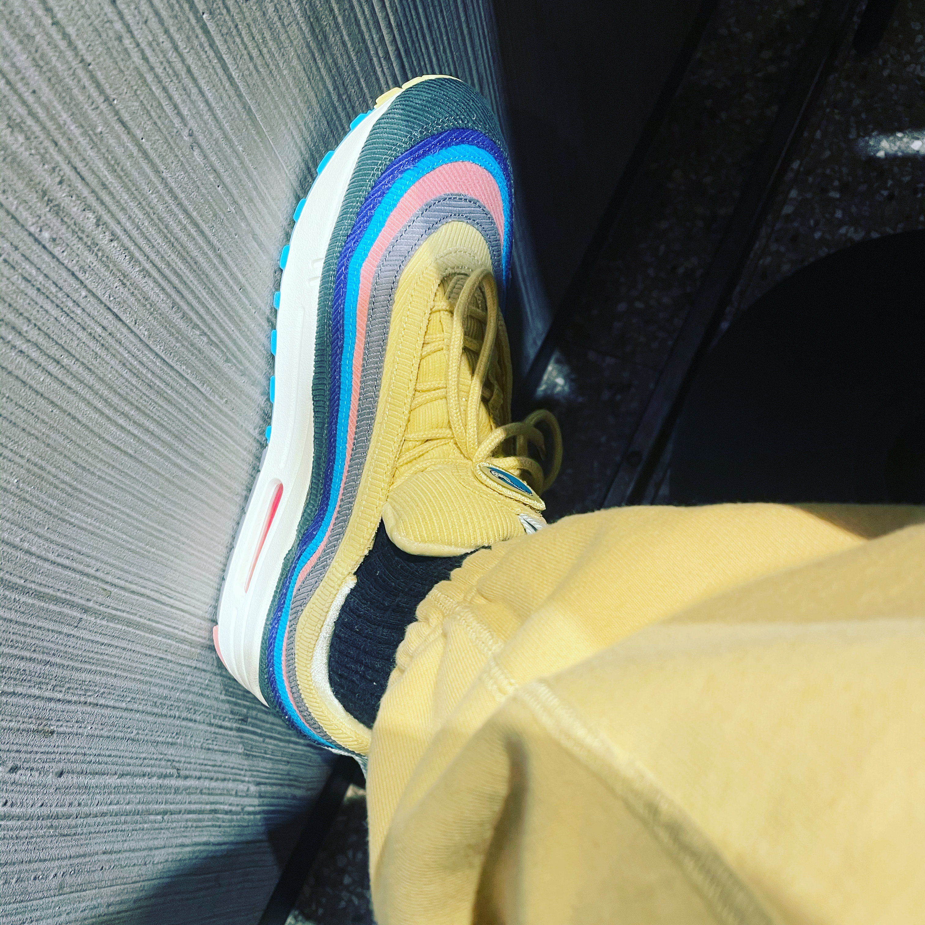 Nike x Sean Wotherspoon Air Max 1/97 착용 스타일 - 1