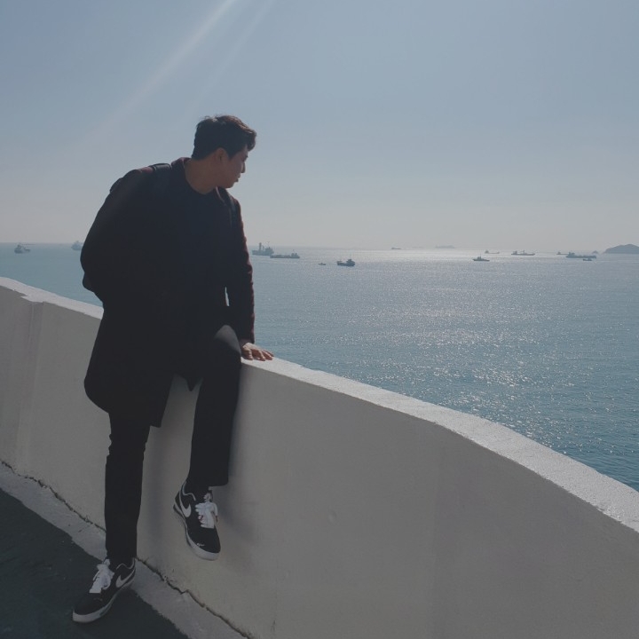 Nike x Peaceminusone Air Force 1 Low Para-Noise 착용 스타일