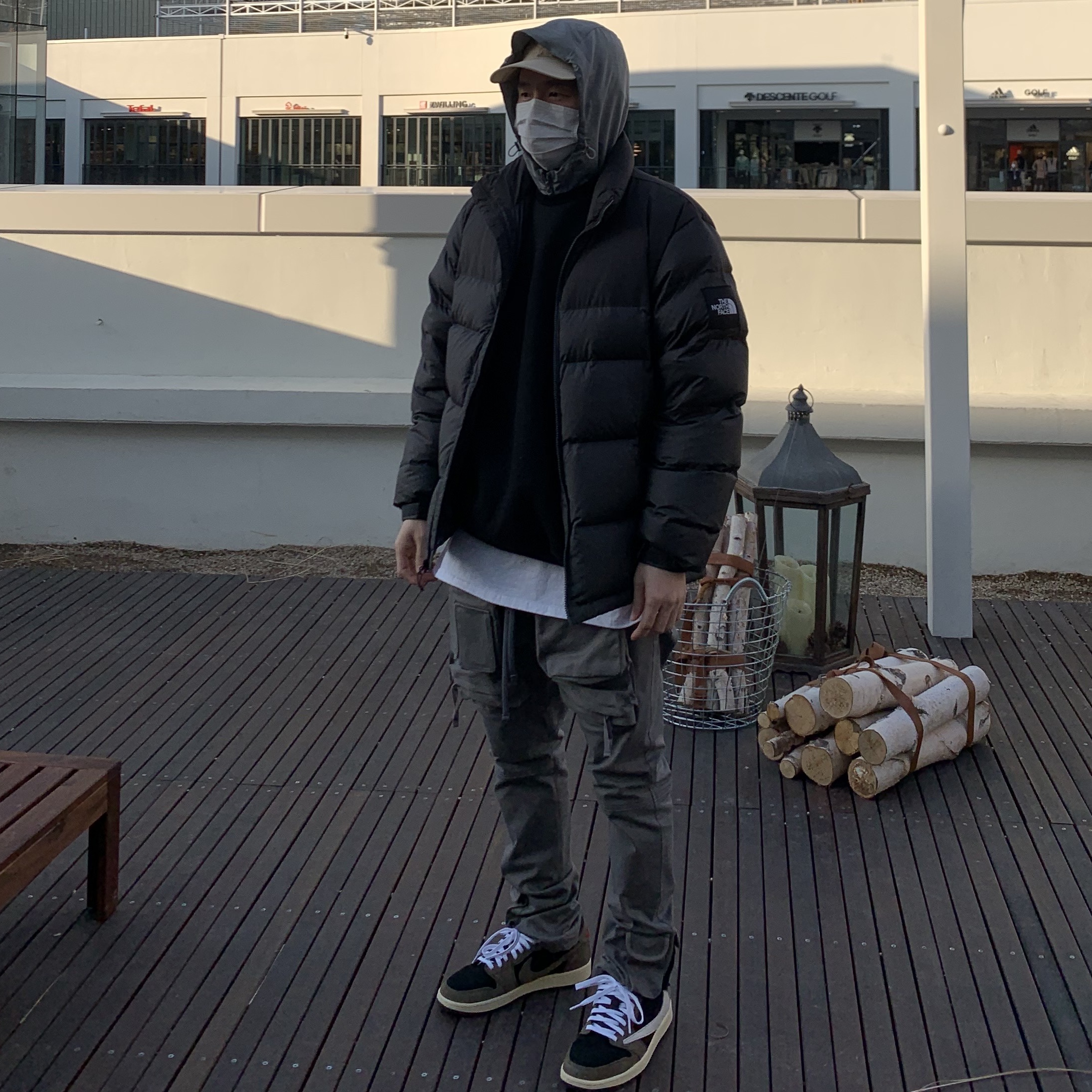 Jordan 1 x Travis Scott Retro Low OG SP Mocha 착용 스타일