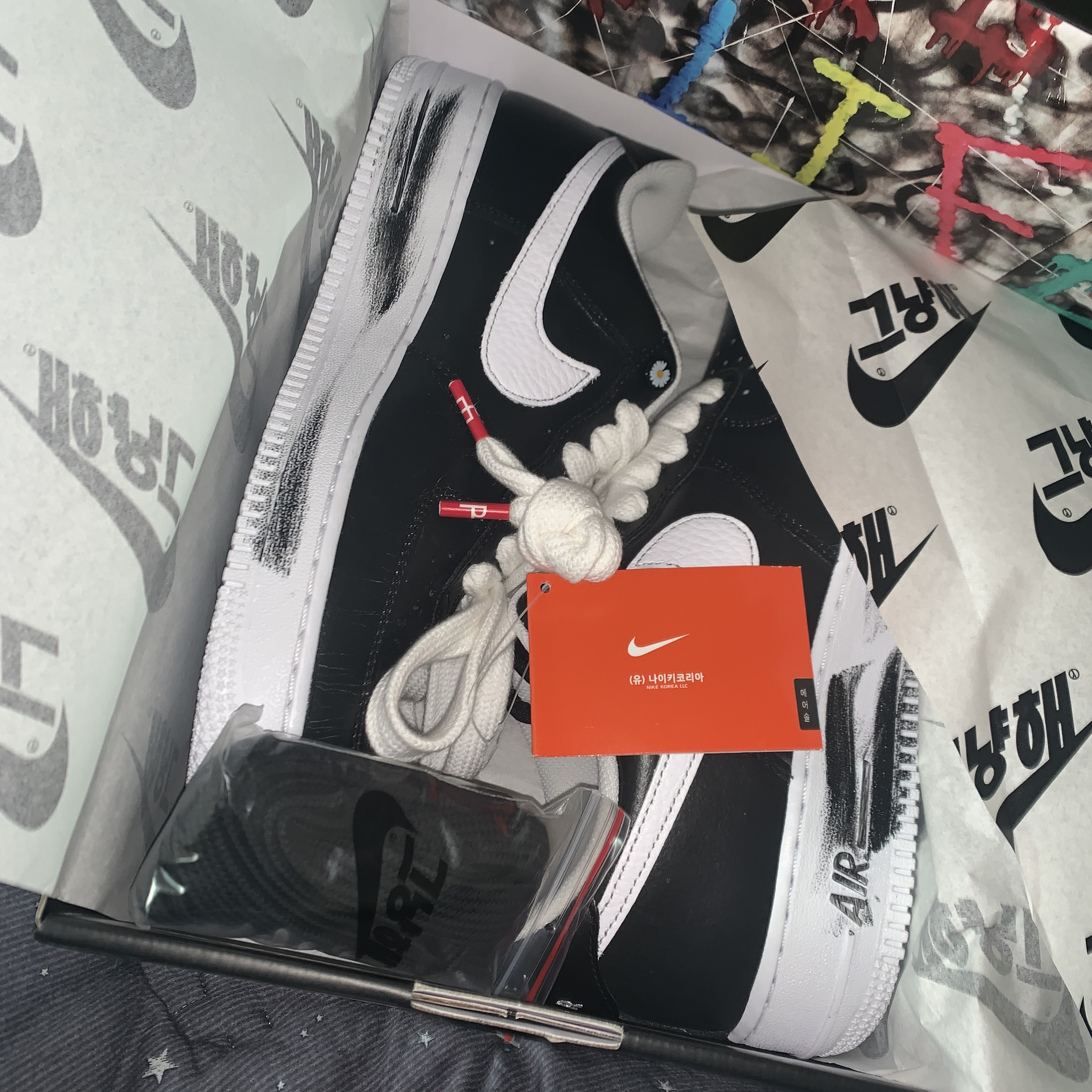 Nike x Peaceminusone Air Force 1 Low Para-Noise 착용 스타일