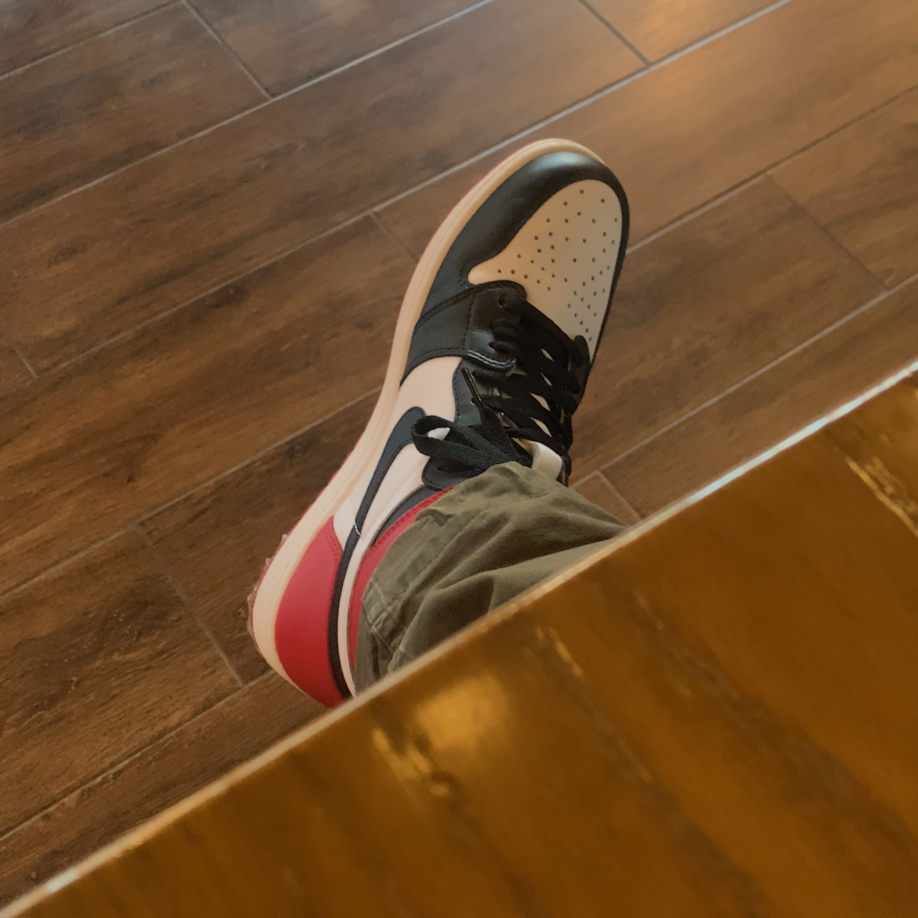Jordan 1 Retro High OG Black Toe 2016 착용 스타일 - 2