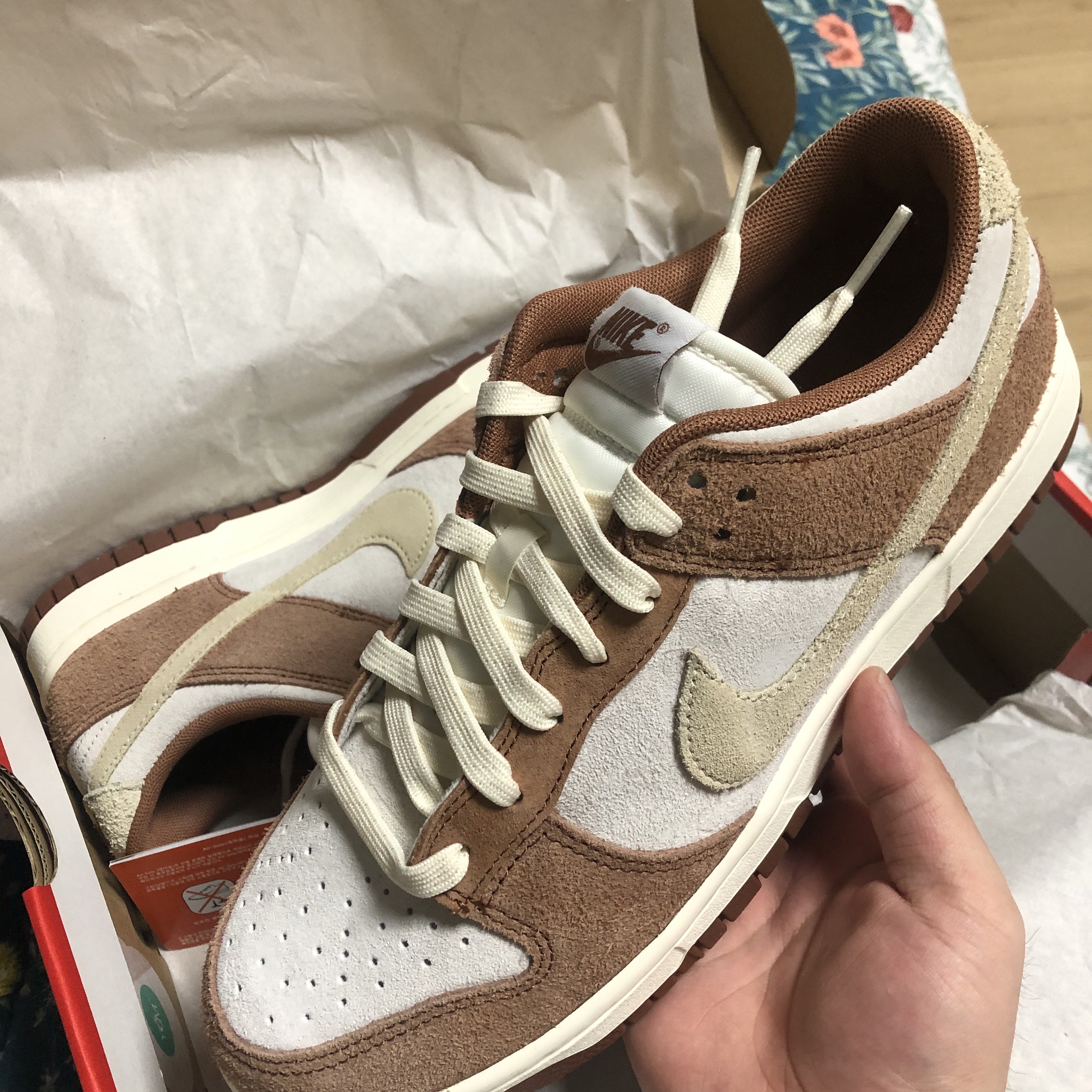 Nike Dunk Low Pro Premium Medium Curry 착용 스타일 - 1