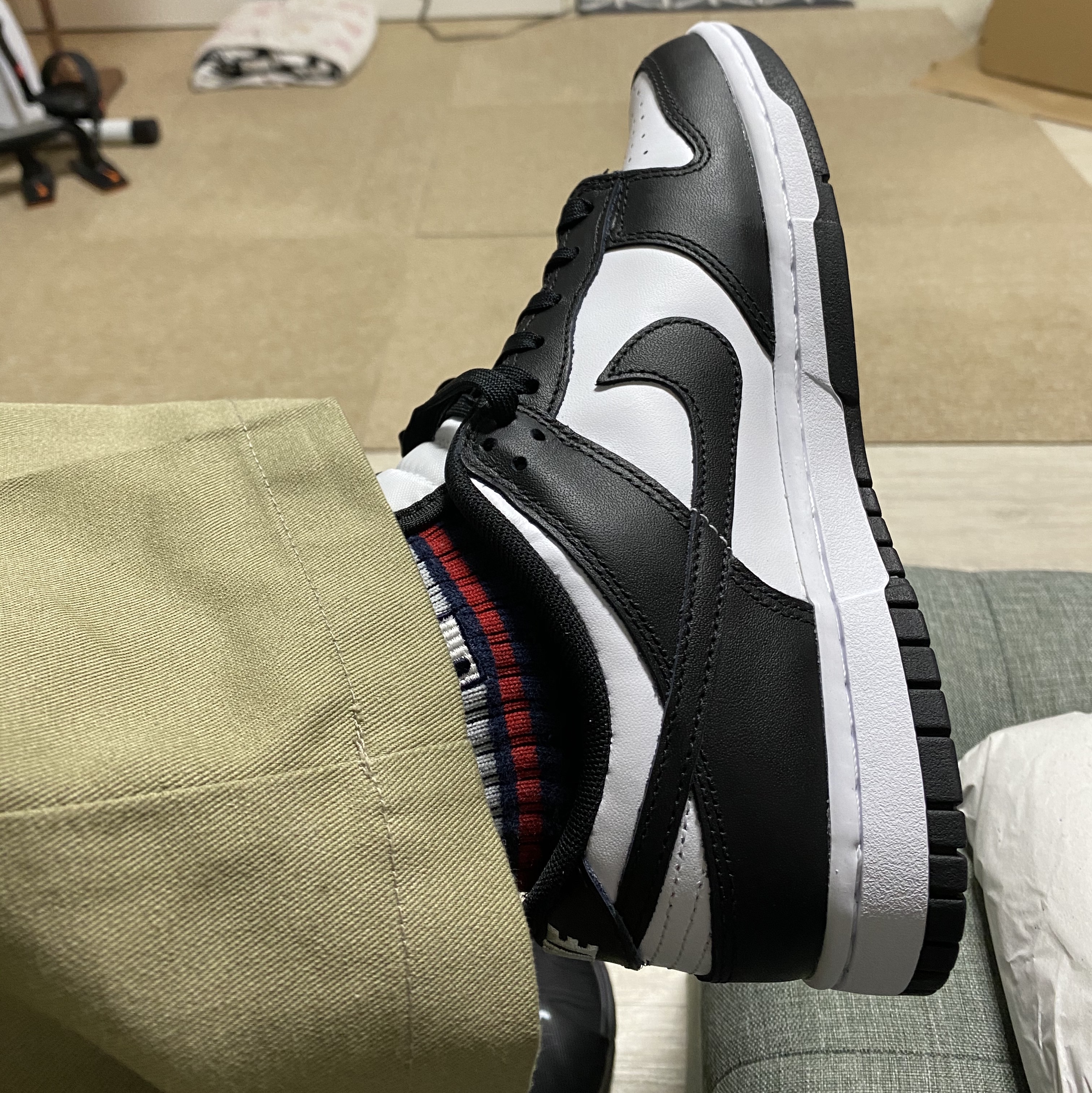 Nike Dunk Low Retro Black 착용 스타일