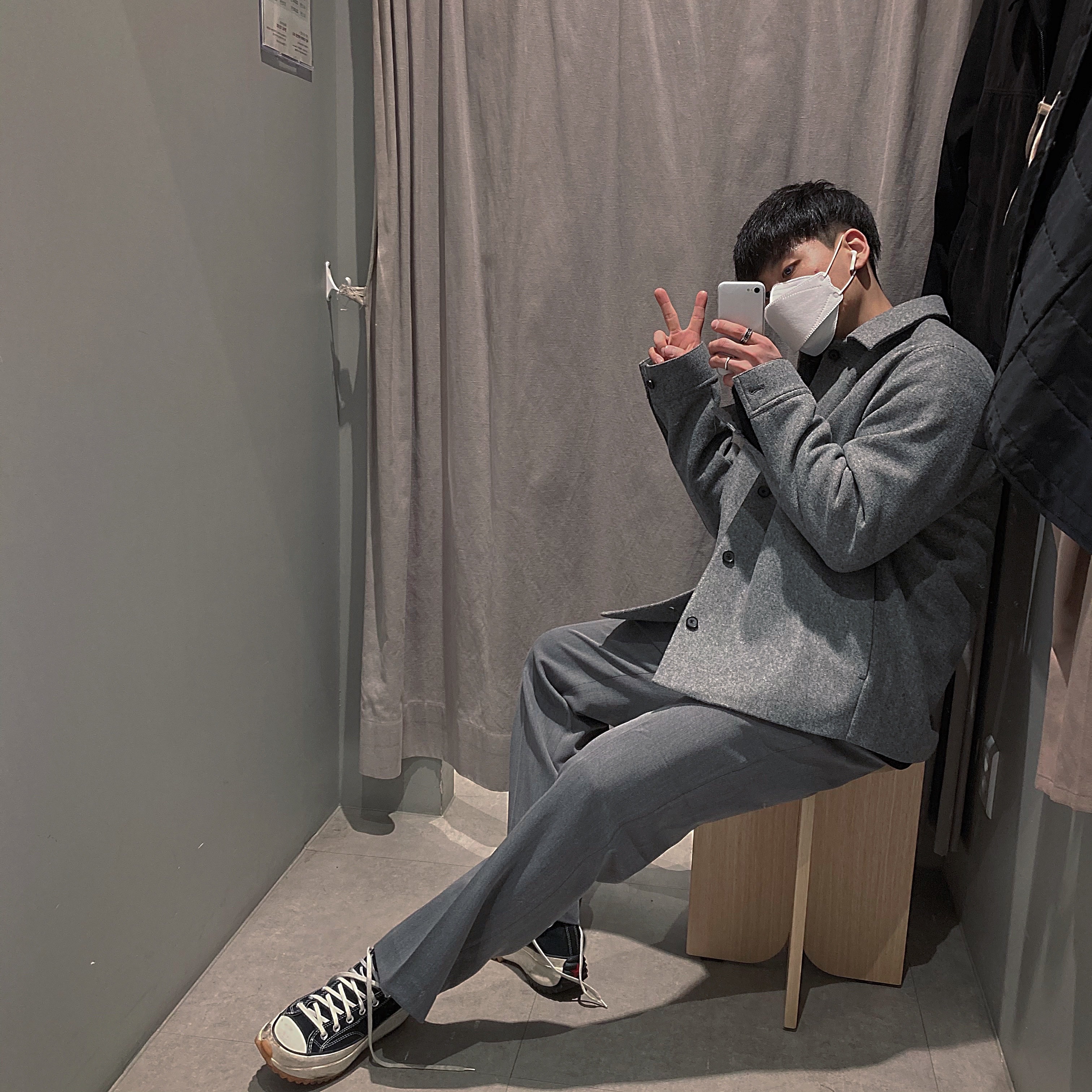 Converse x JW Anderson Run Star Hike Hi Black 착용 스타일