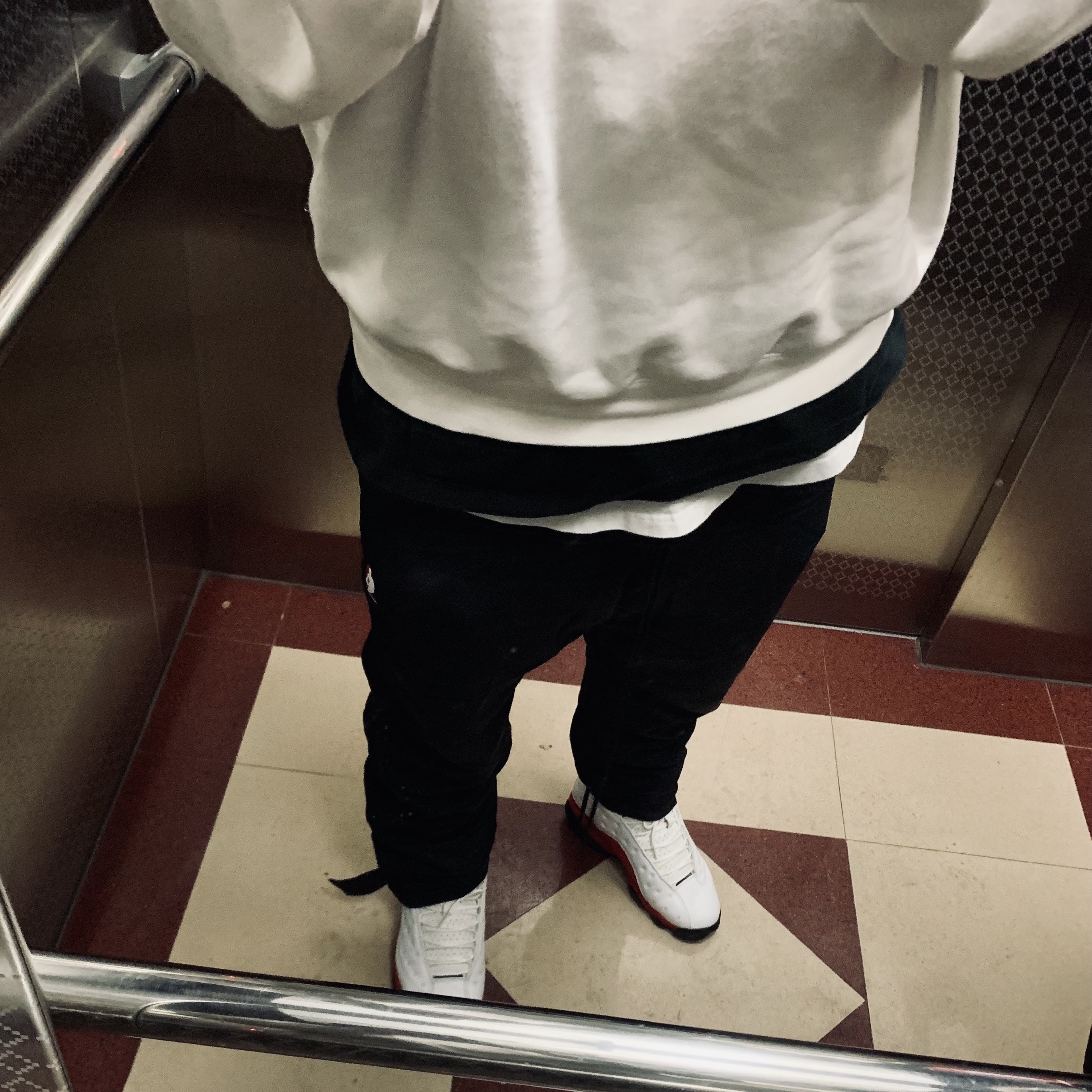 Jordan 13 Retro OG Chicago 2017, Nike x Fear of God Warm Up Pants Off Noir 착용 스타일