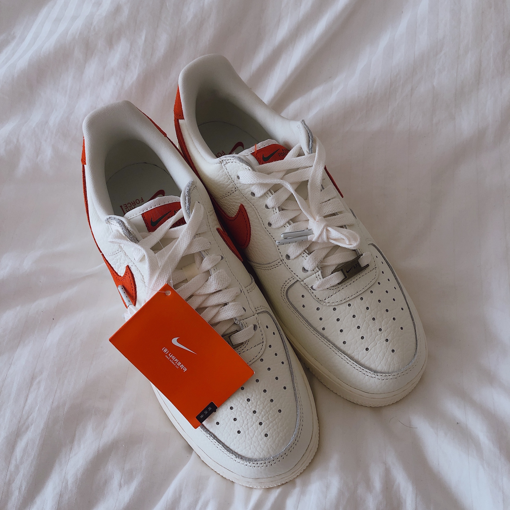Nike Air Force 1 '07 Craft Mantra Orange 착용 스타일 - 2