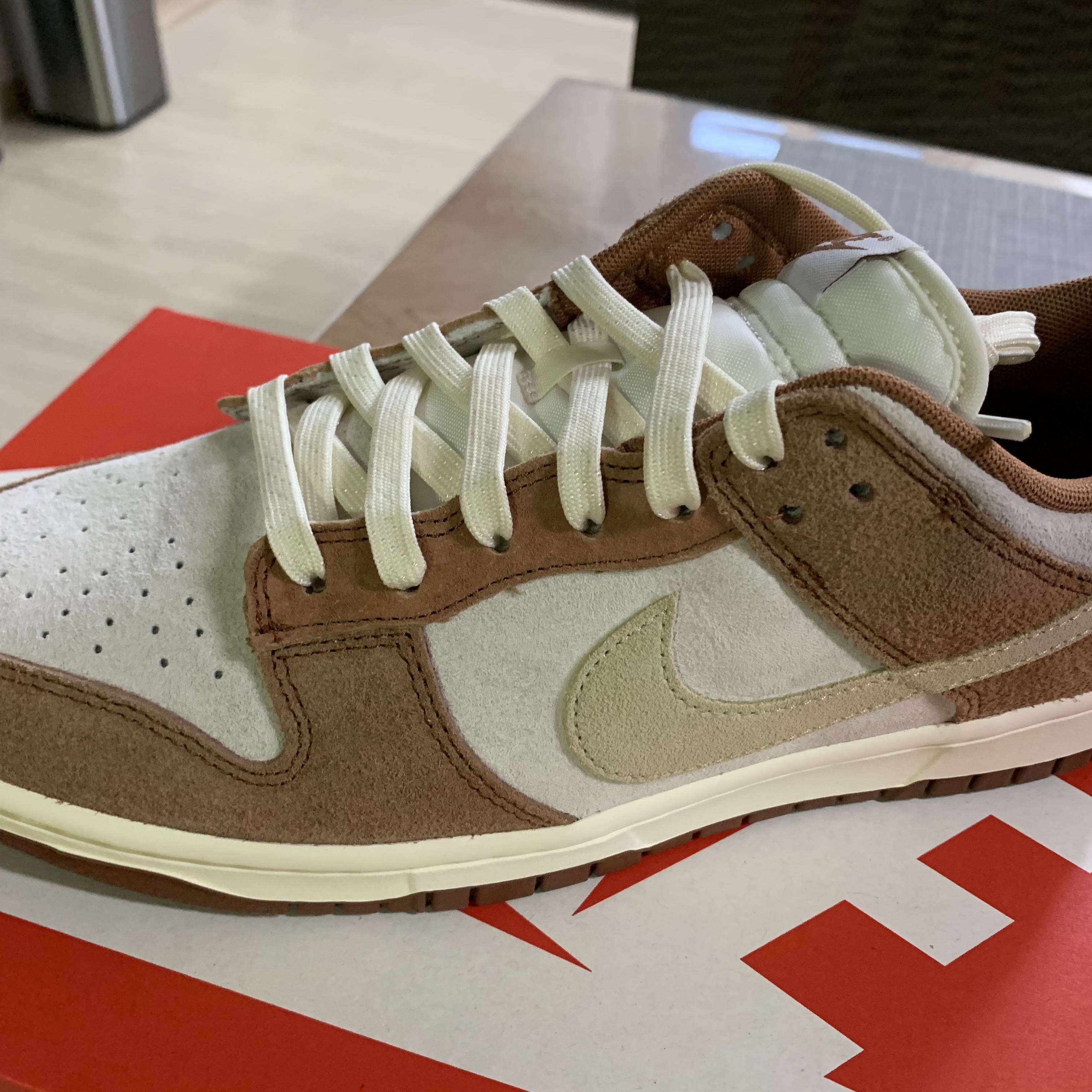 Nike Dunk Low Pro Premium Medium Curry 착용 스타일