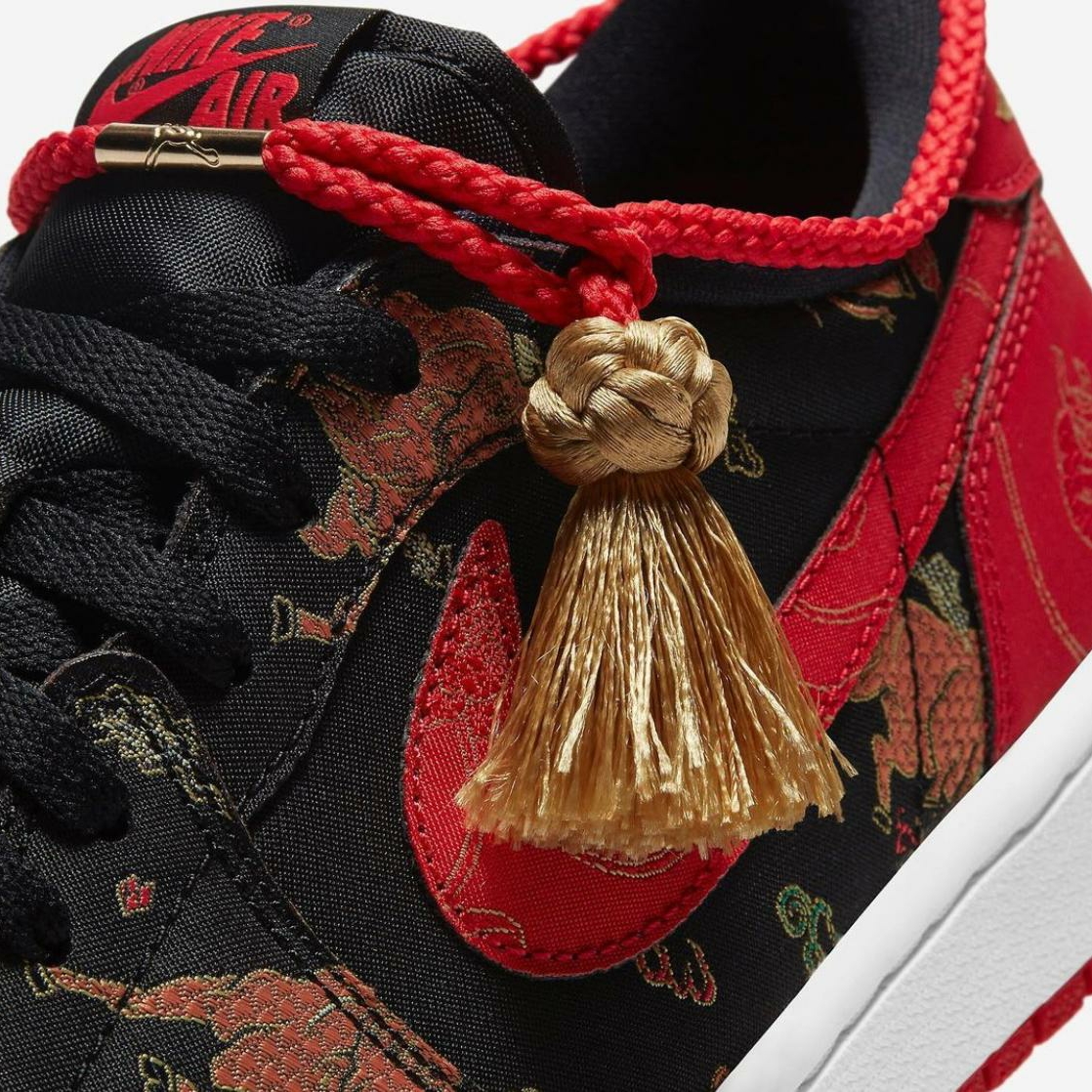 Jordan 1 Low OG Chinese New Year 착용 스타일 - 2