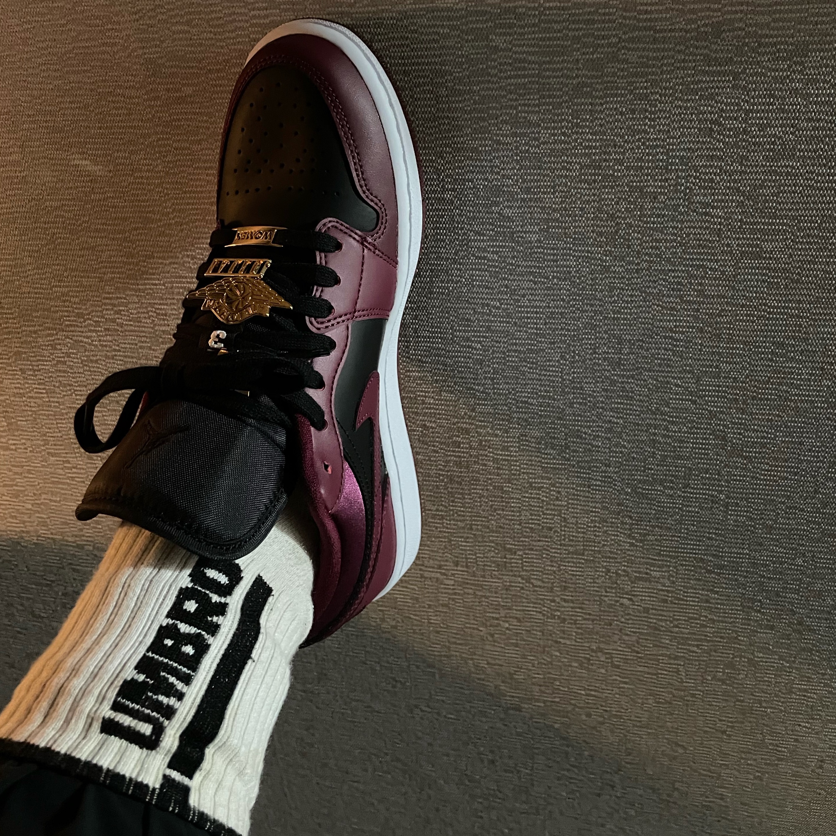 (W) Jordan 1 Low SE Dark Beetroot 착용 스타일