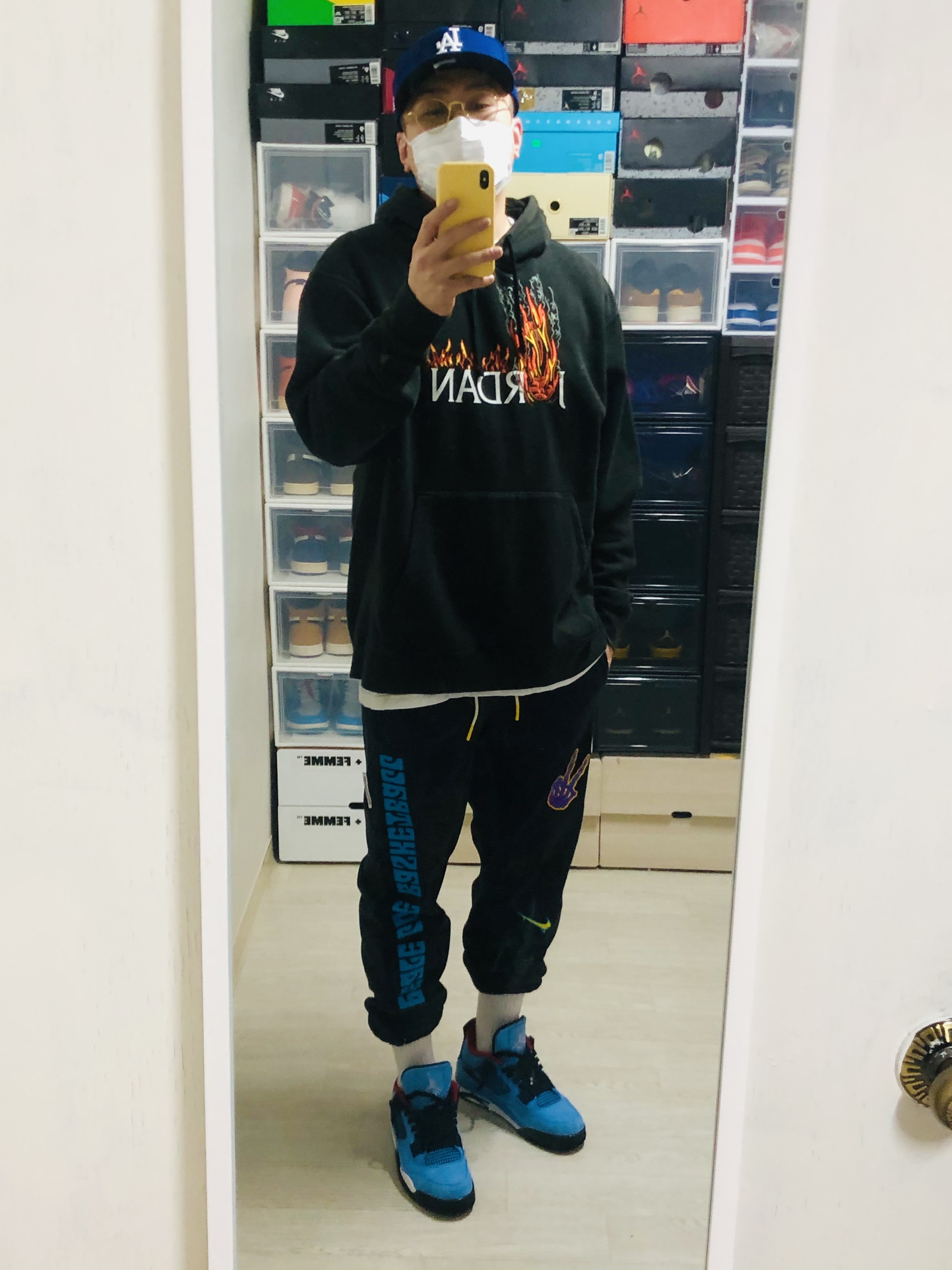 Jordan 4 x Travis Scott Retro Cactus Jack, Jordan x Travis Scott MJ Fleece Hoodie - US/EU 착용 스타일