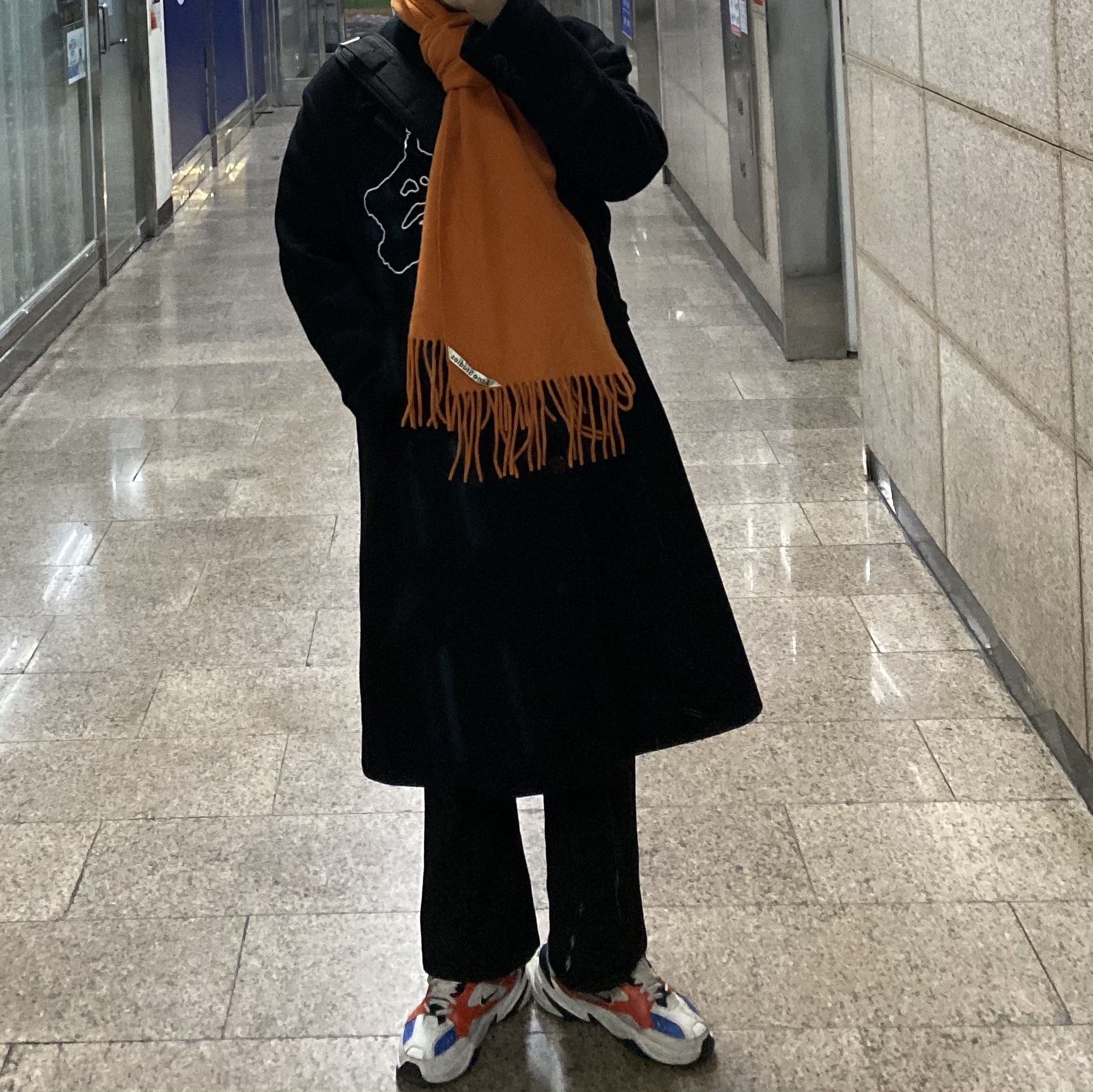 Nike M2K Tekno White Black Orange 착용 스타일