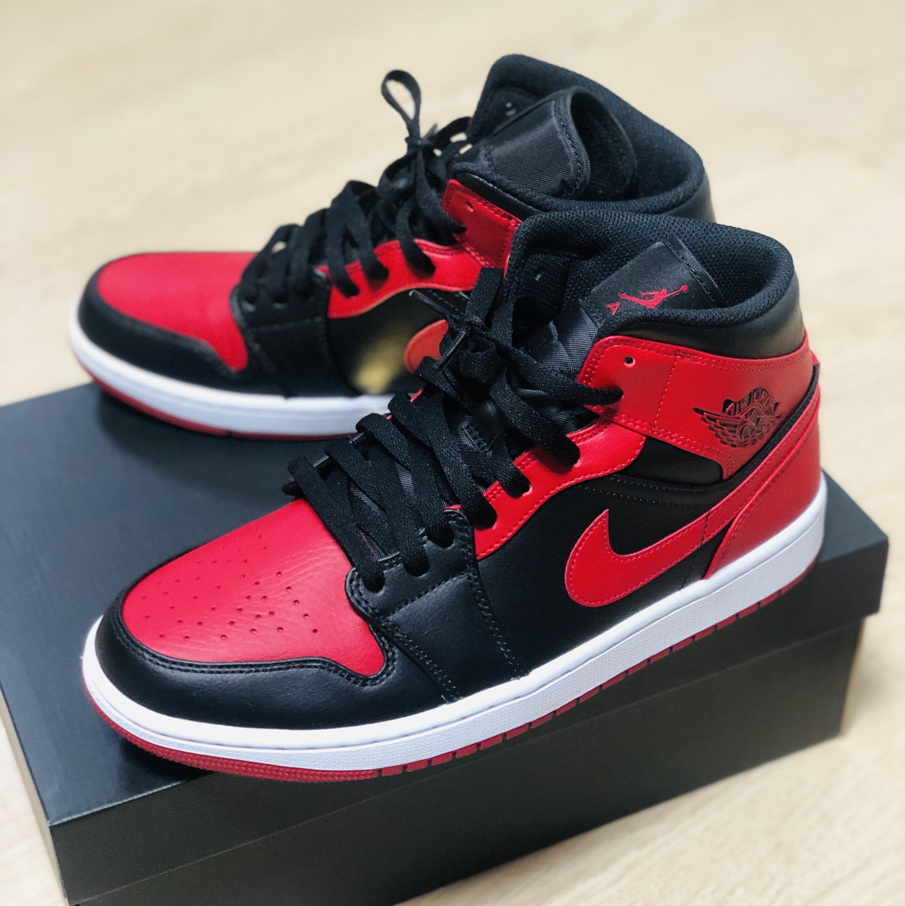 Jordan 1 Mid Bred Banned 2020 착용 스타일