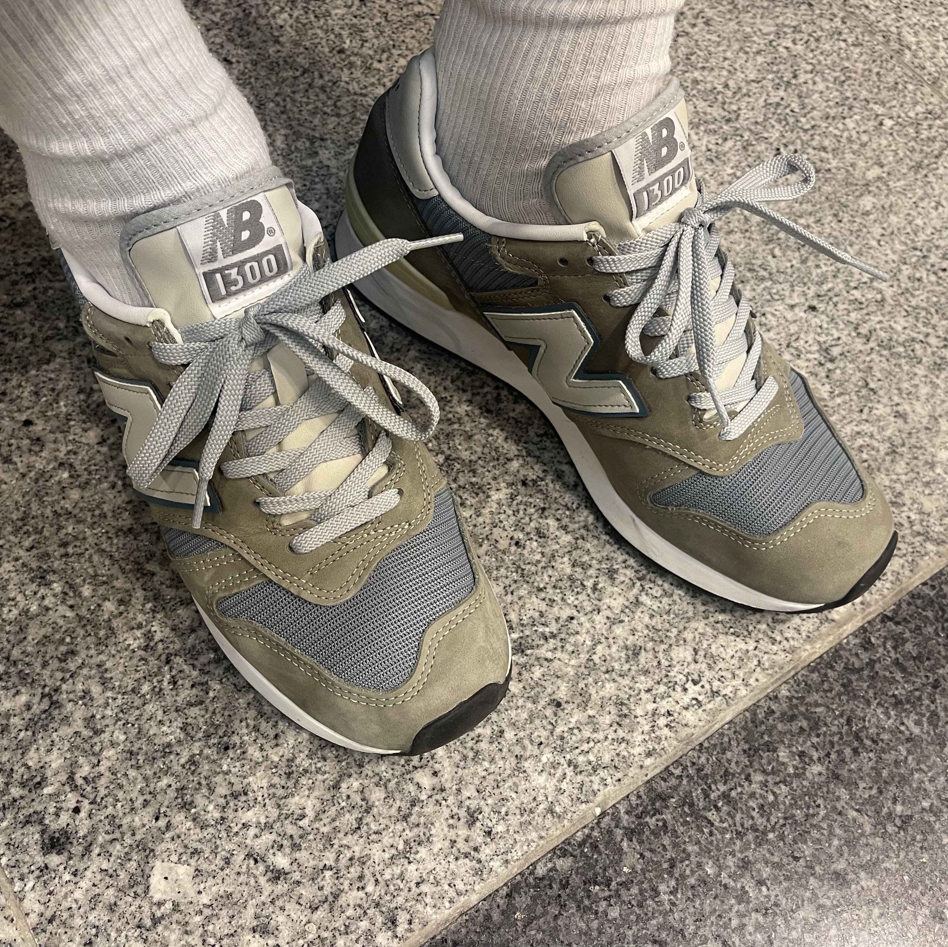New Balance 1300JP 착용 스타일 - 3