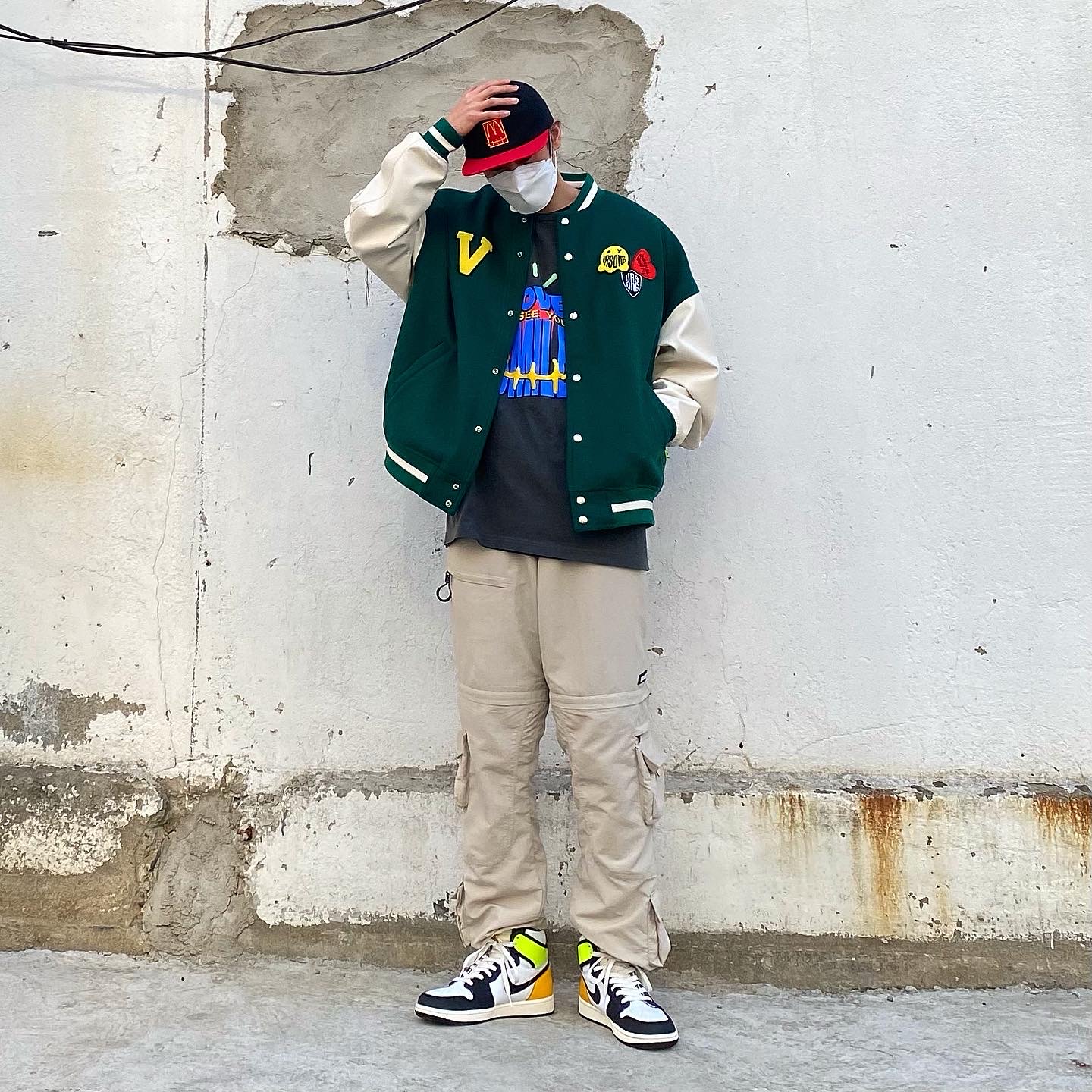 Jordan 1 Retro High OG Volt Gold 착용 스타일 - 1