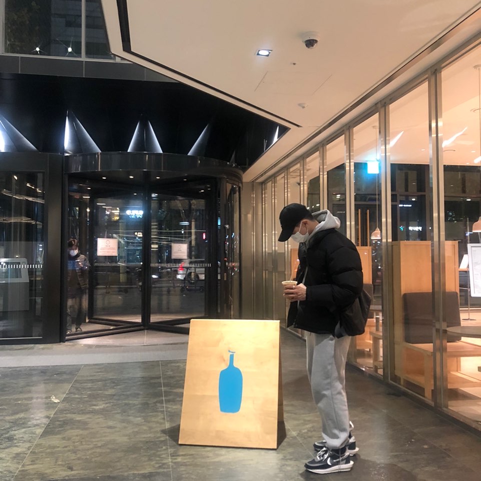 Nike x Sacai LDWaffle Black 착용 스타일