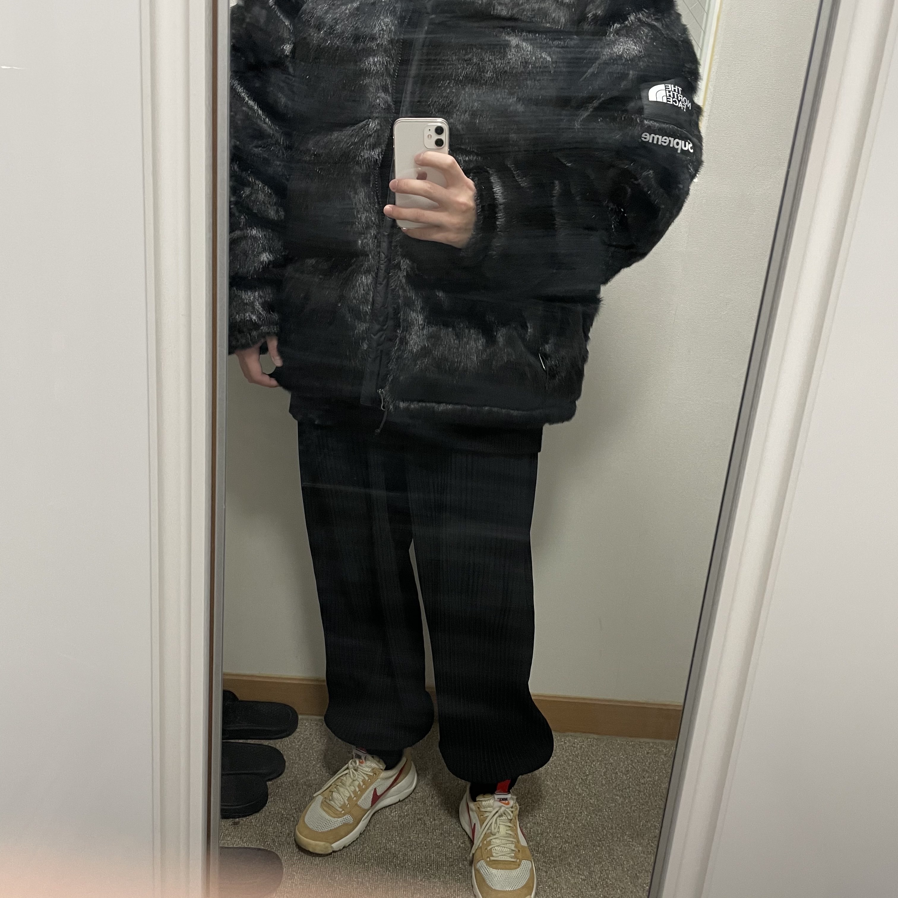 Supreme x The North Face Faux Fur Nuptse Jacket Black - 20FW, Nike x Tom Sachs Mars Yard Shoe 2.0 Space Camp 착용 스타일 - 1