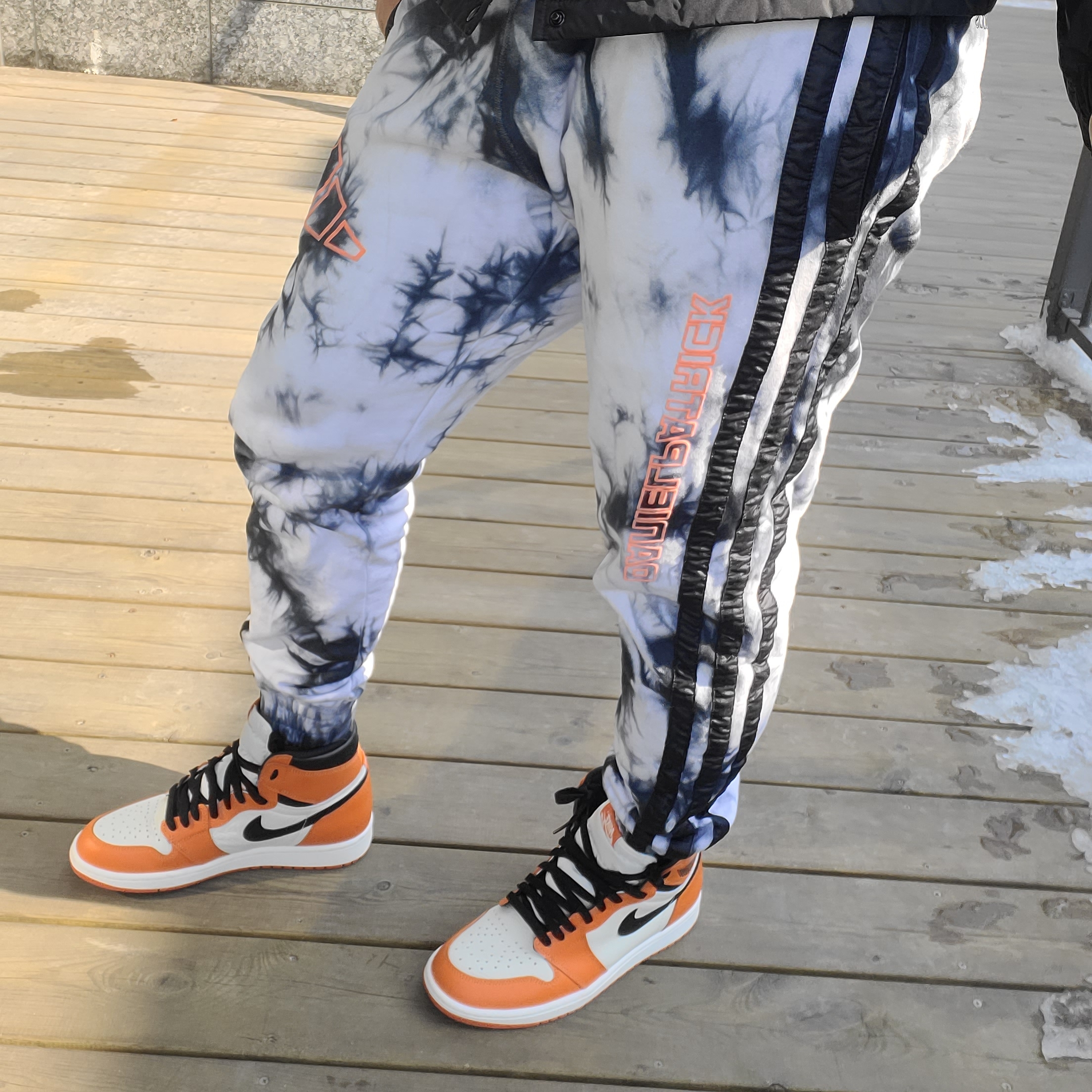 Jordan 1 Retro High OG Reverse Shattered Backboard 착용 스타일