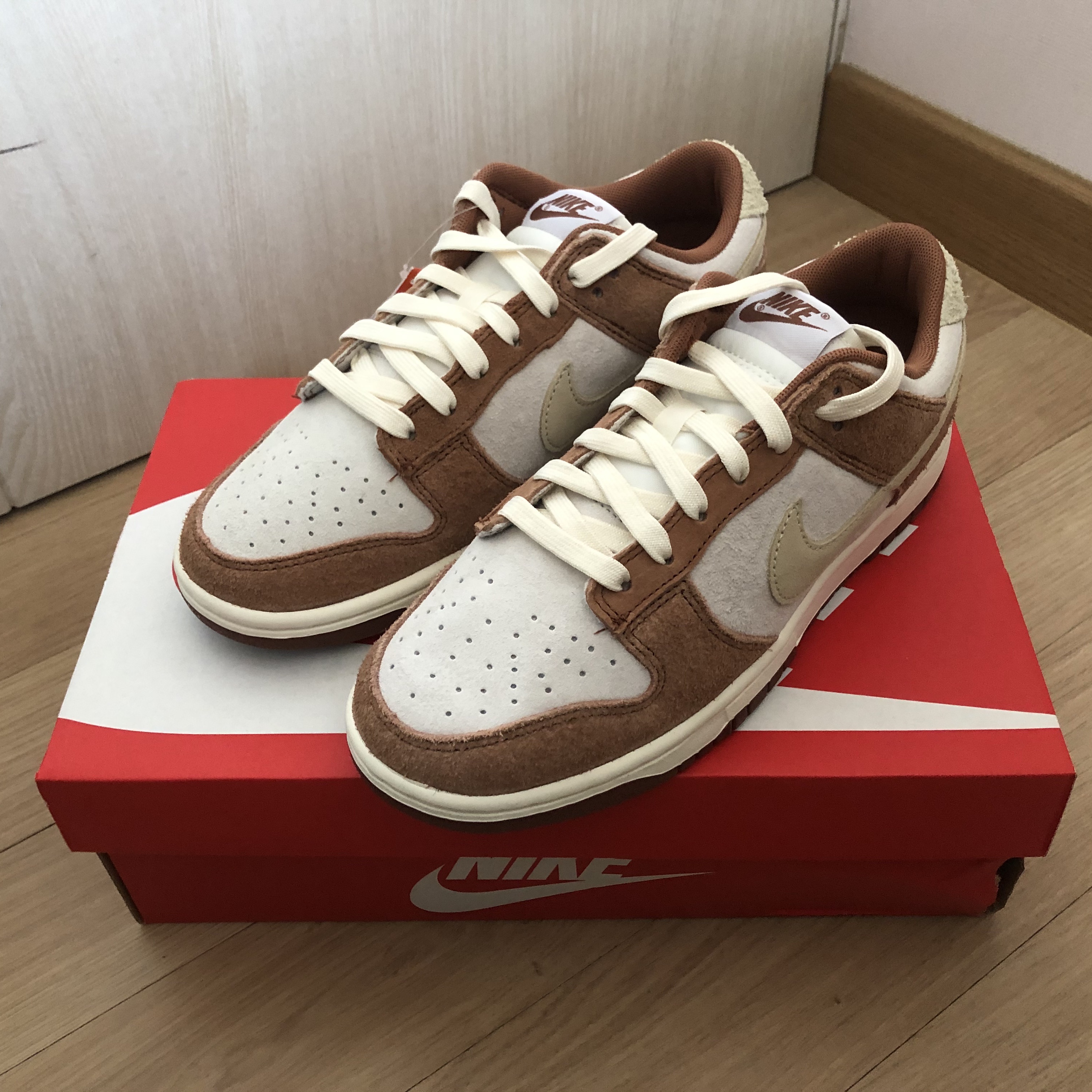 Nike Dunk Low Pro Premium Medium Curry 착용 스타일 - 3
