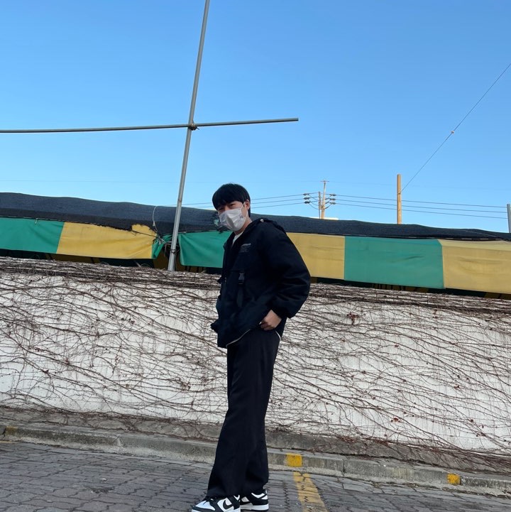 Nike Dunk Low Retro Black 착용 스타일