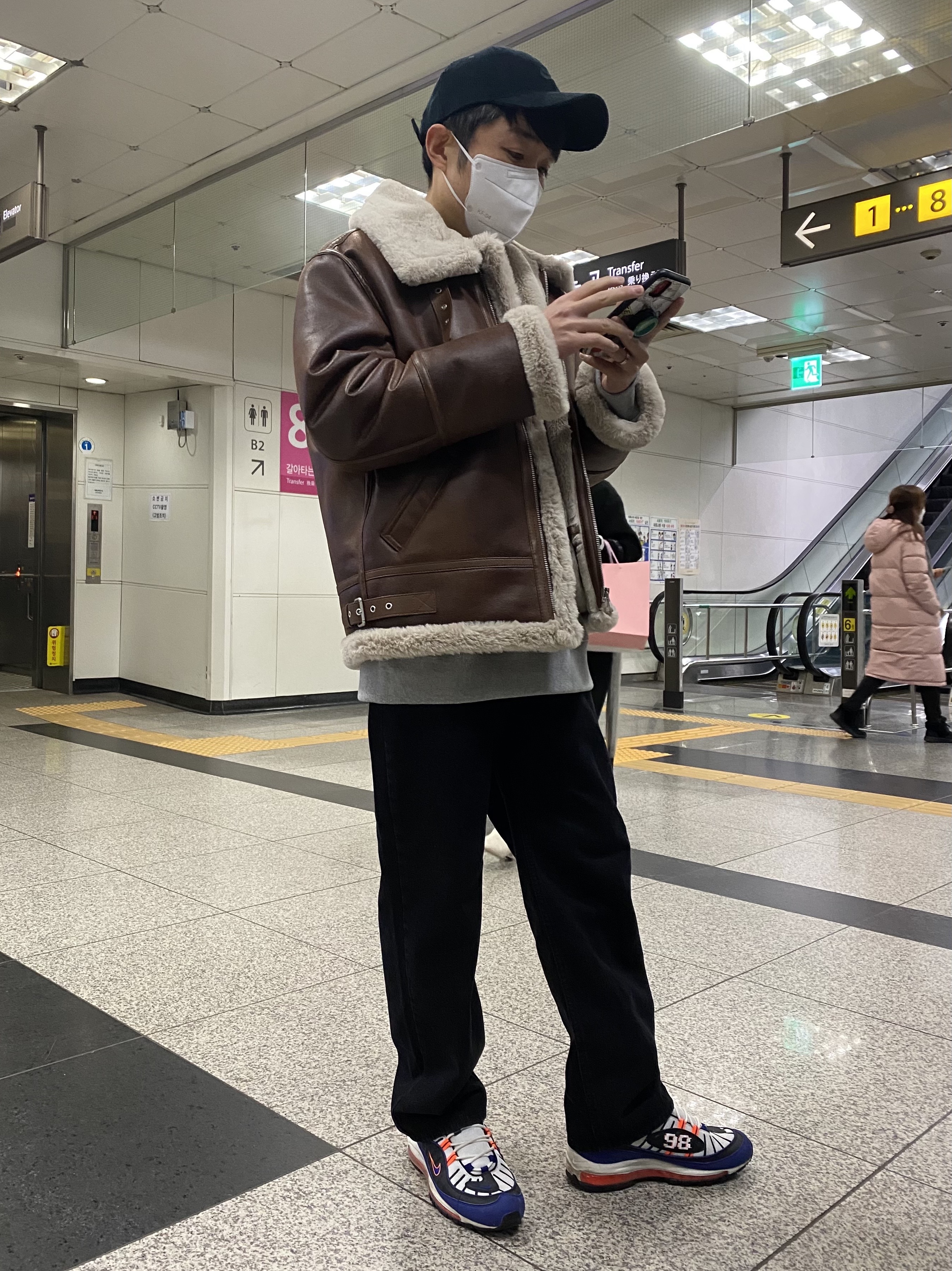 Nike Air Max 98 New York, Nike Heritage 86 Corduroy Cap Black 착용 스타일