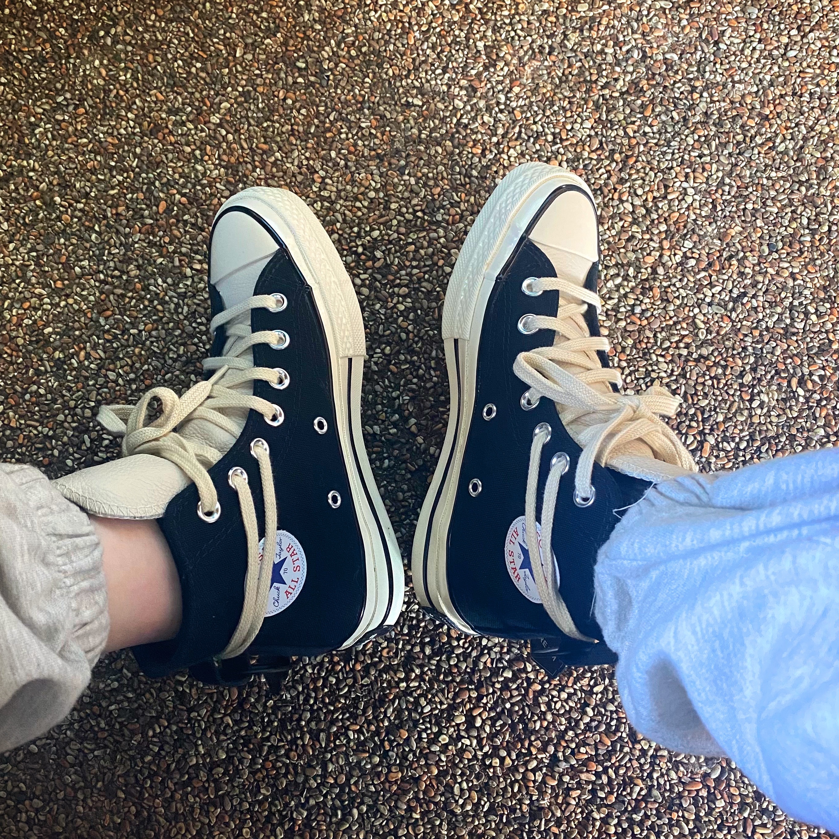 Converse x Fear of God Essentials Chuck 70 Hi Black 착용 스타일 - 2