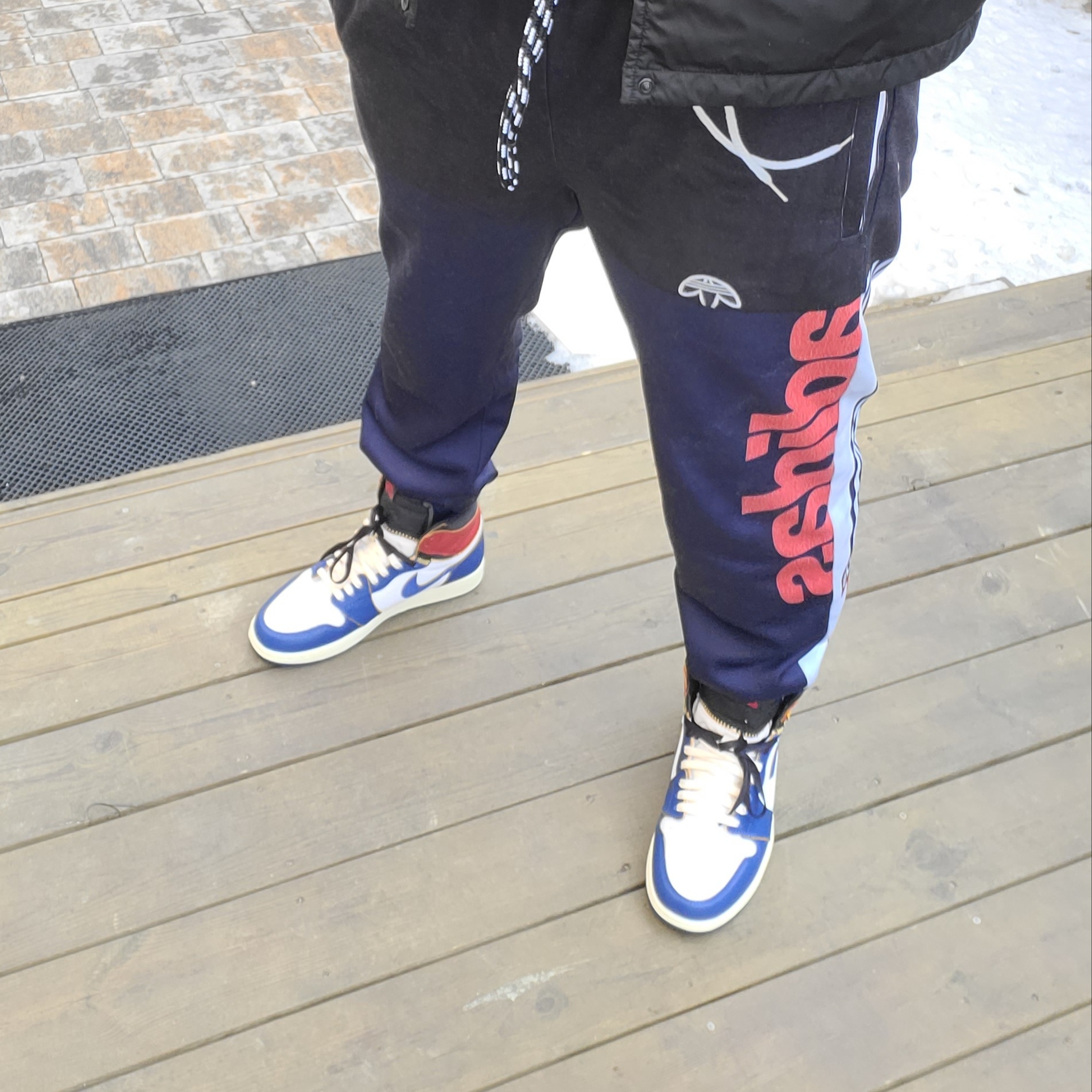 Jordan 1 x Union Retro High Blue Toe 착용 스타일 - 1