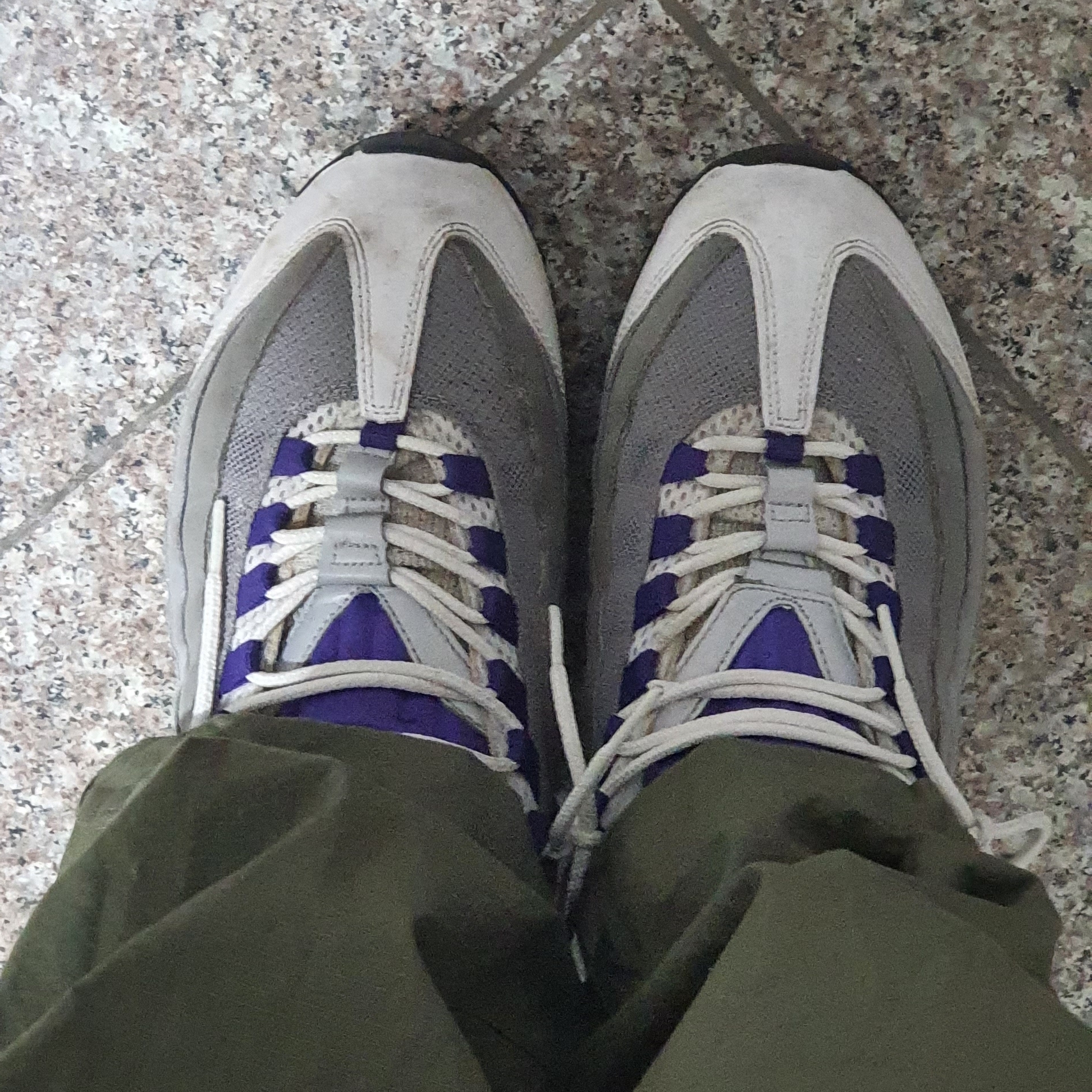 Nike Air Max 95 OG Grape 착용 스타일