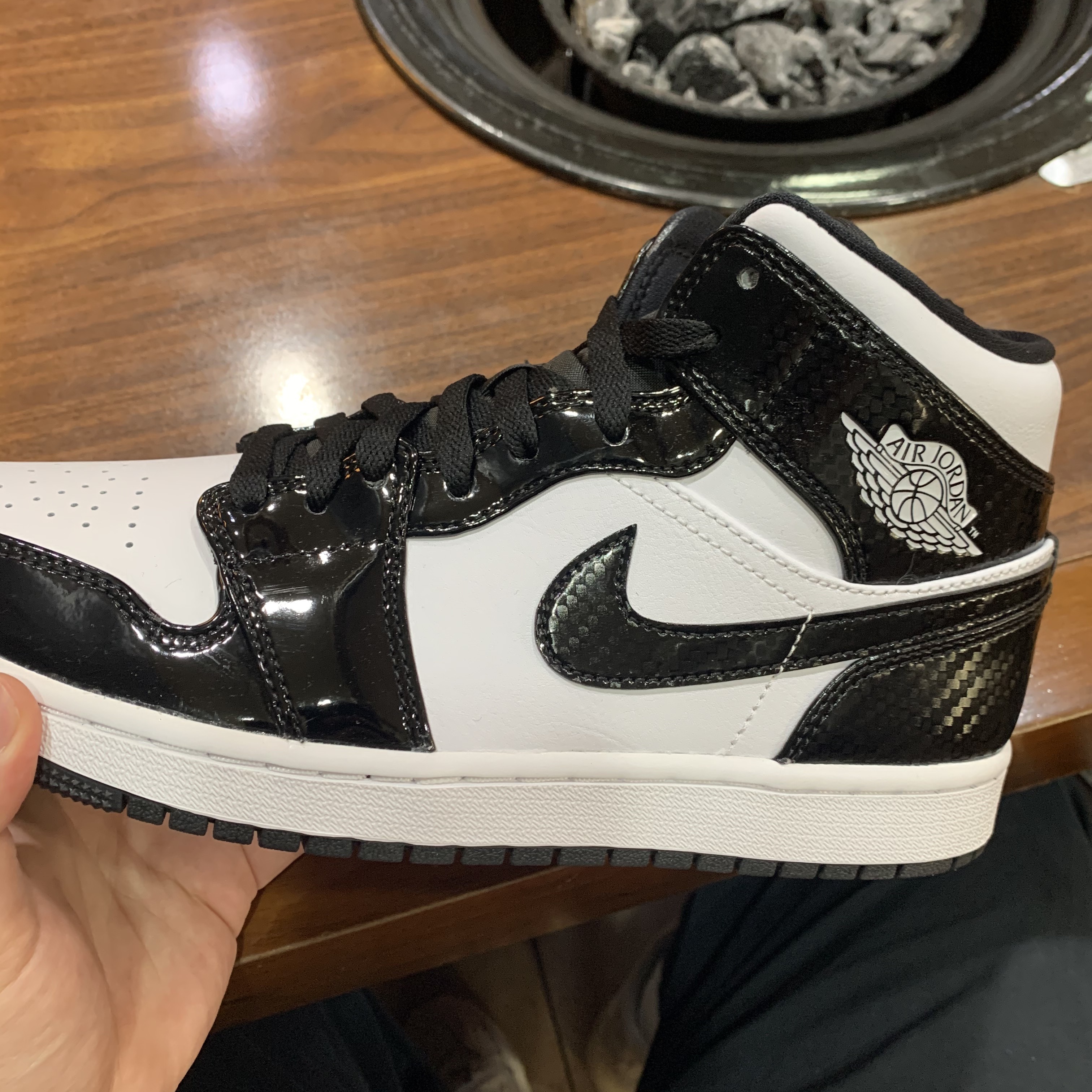 Jordan 1 Mid SE ASW Black 착용 스타일