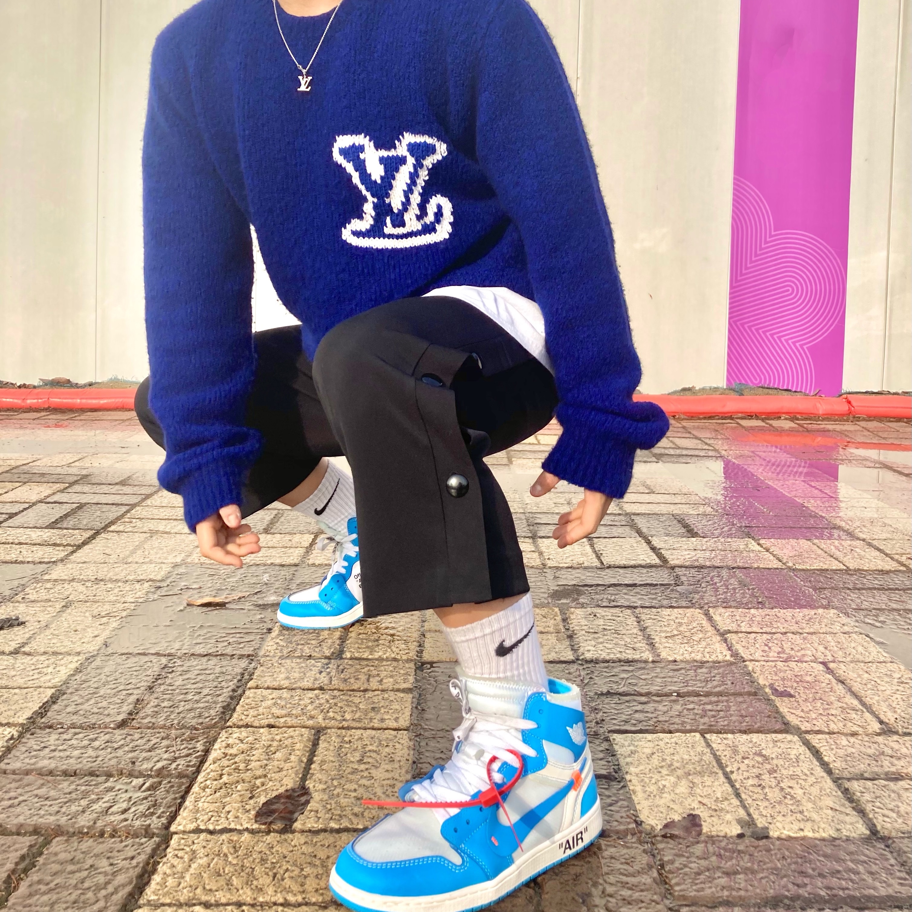 Jordan 1 x Off-White Retro High University Blue 착용 스타일