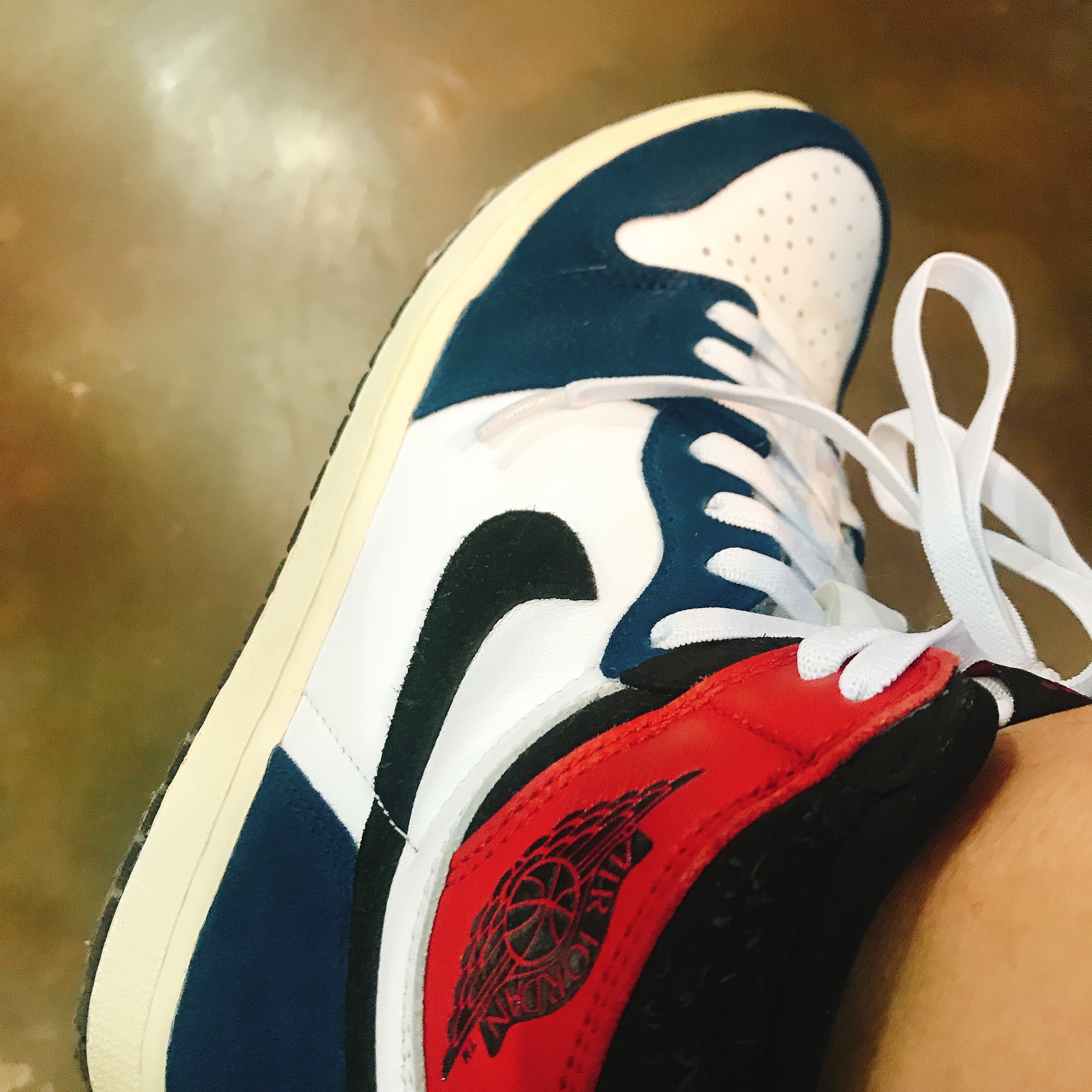 Jordan 1 Retro High OG Light Smoke Grey 착용 스타일