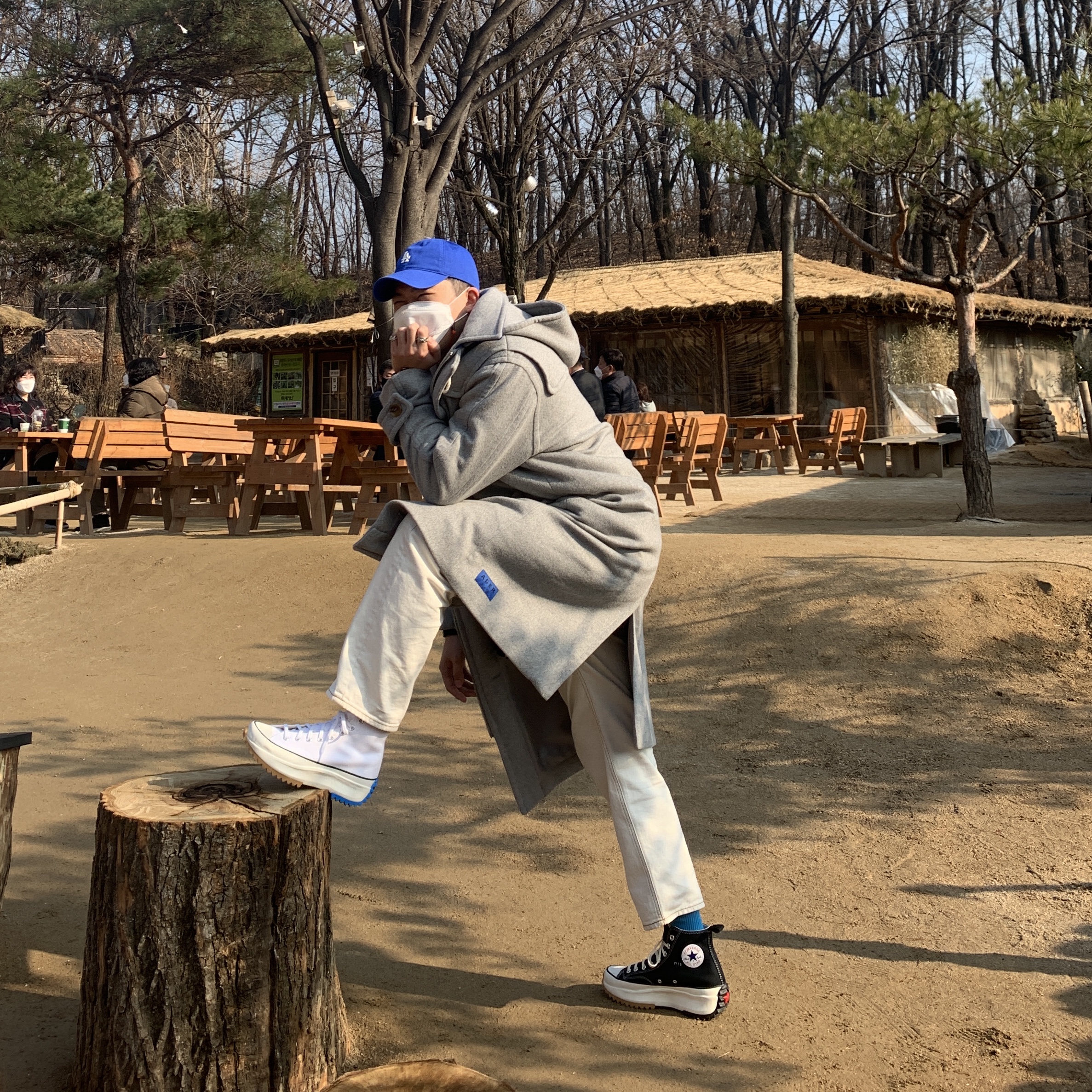 Converse x JW Anderson Run Star Hike Hi Black, Converse x JW Anderson Run Star Hike Hi White 착용 스타일