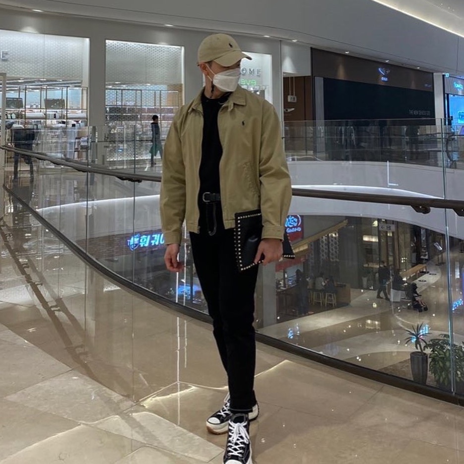Converse x JW Anderson Run Star Hike Hi Black 착용 스타일