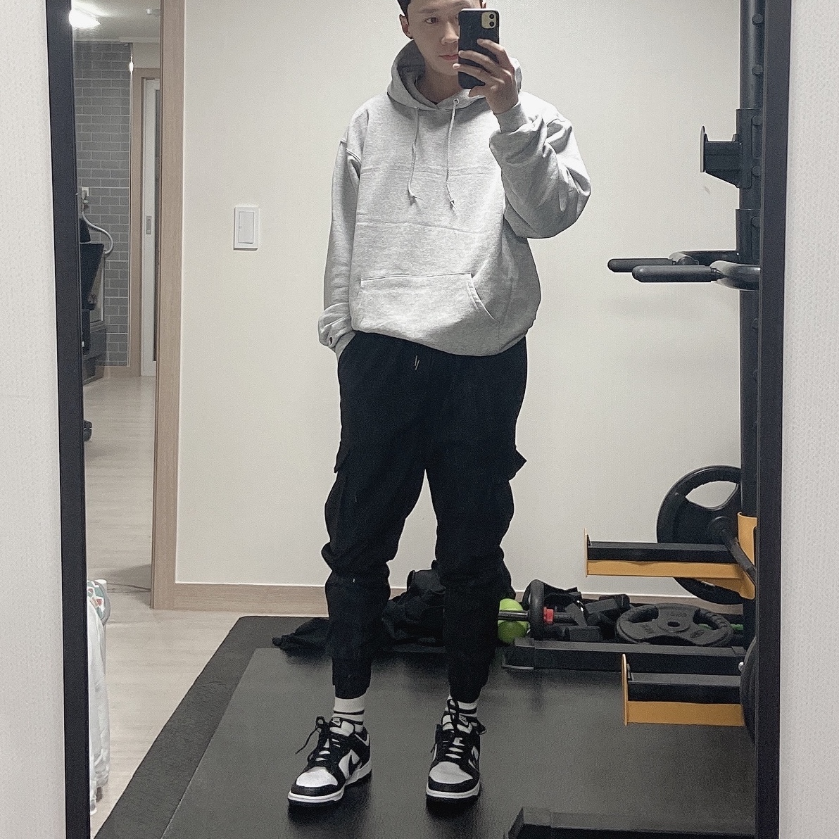 Nike Dunk Low Retro Black 착용 스타일