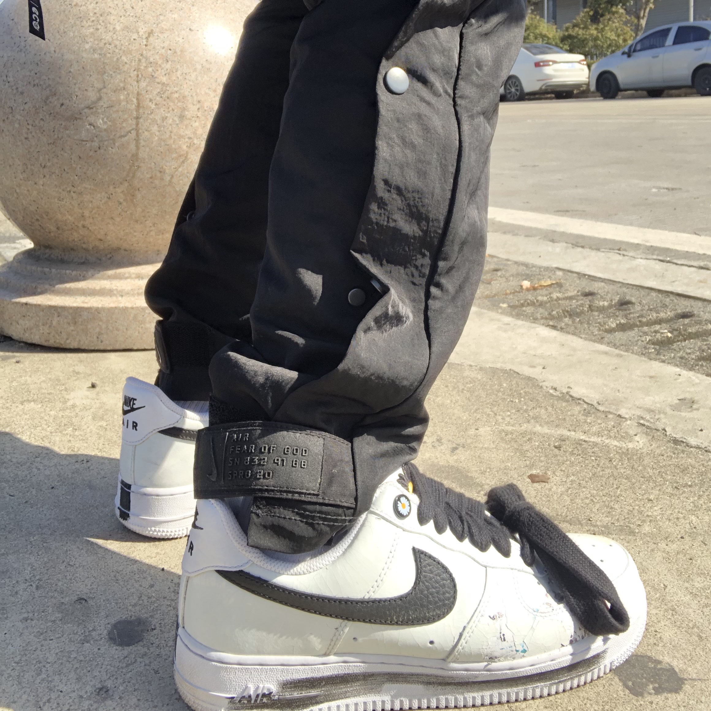 Nike x Peaceminusone Air Force 1 Low Para-Noise 2.0, Nike x Fear of God Warm Up Pants Off Noir 착용 스타일