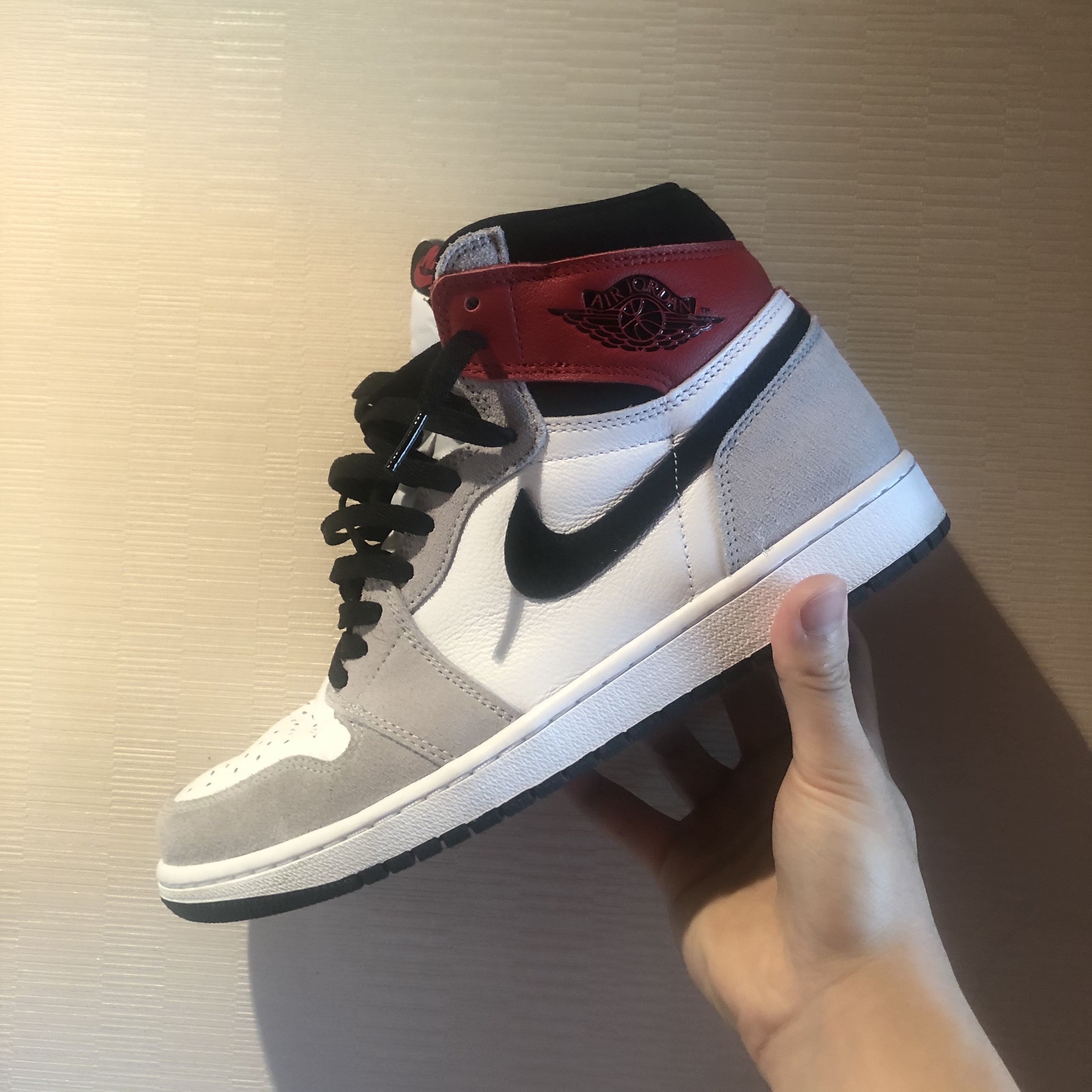 Jordan 1 Retro High OG Light Smoke Grey 착용 스타일