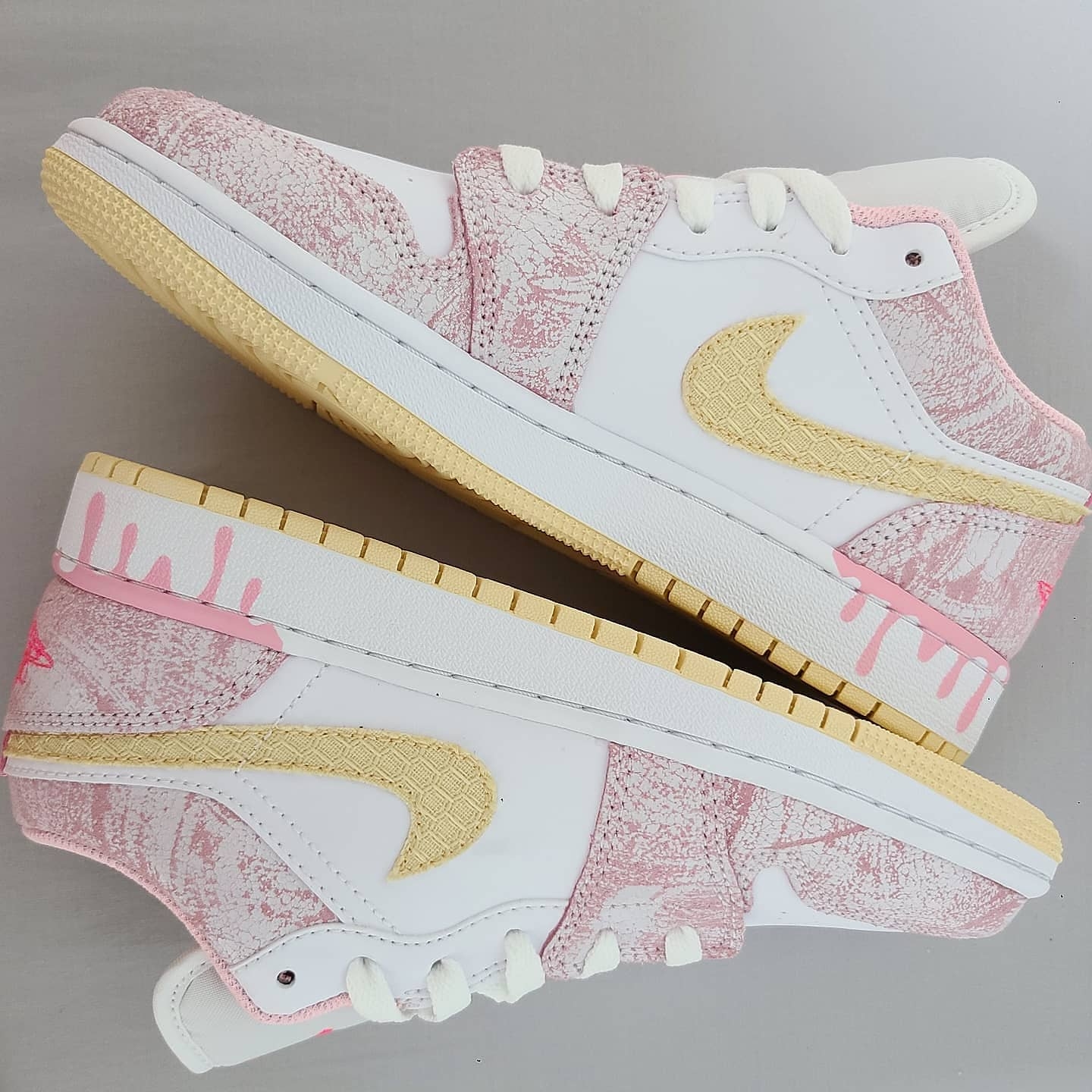 (GS) Jordan 1 Low SE Pale Vanilla 착용 스타일