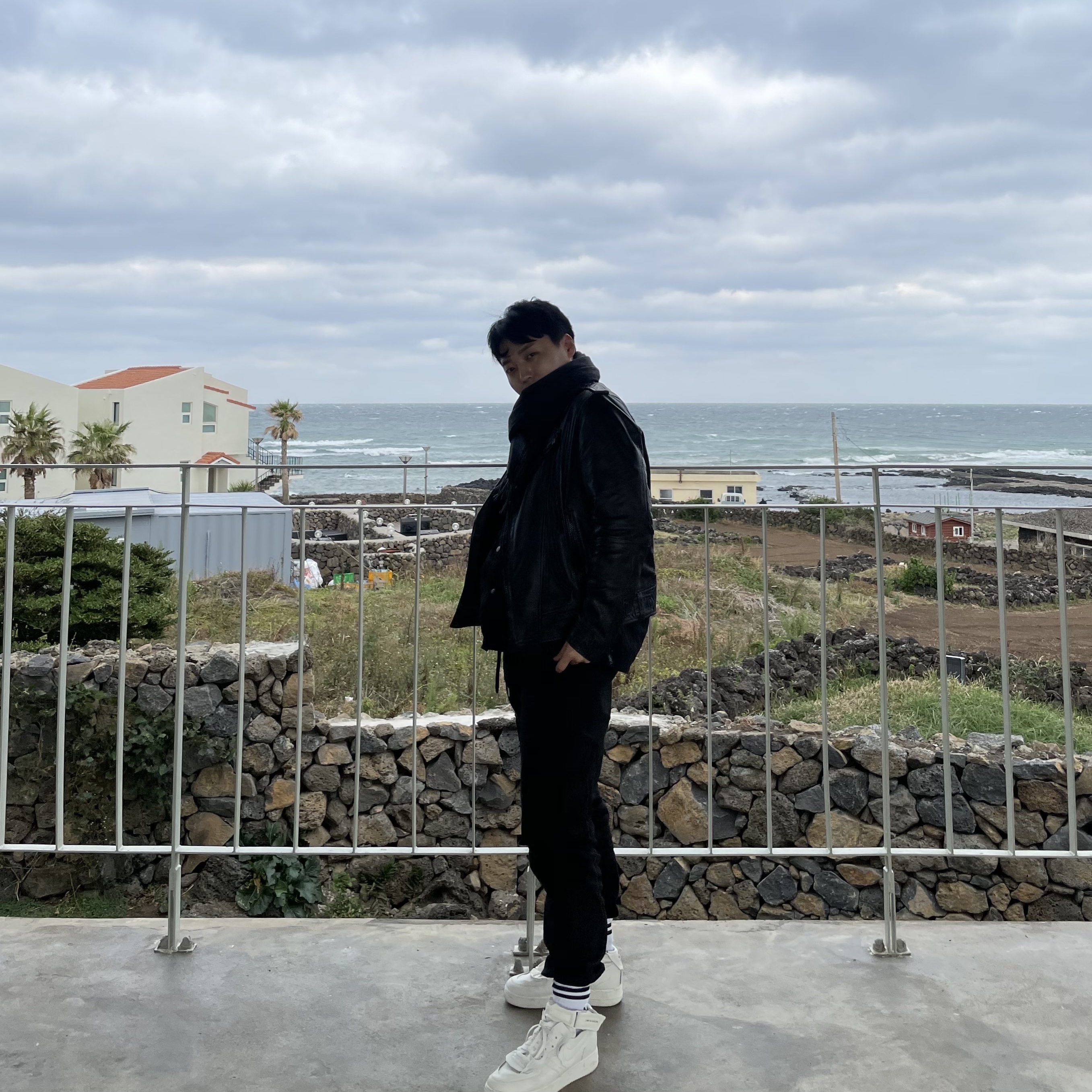 Nike x Comme des Garcons Homme Plus Air Force Mid White 착용 스타일