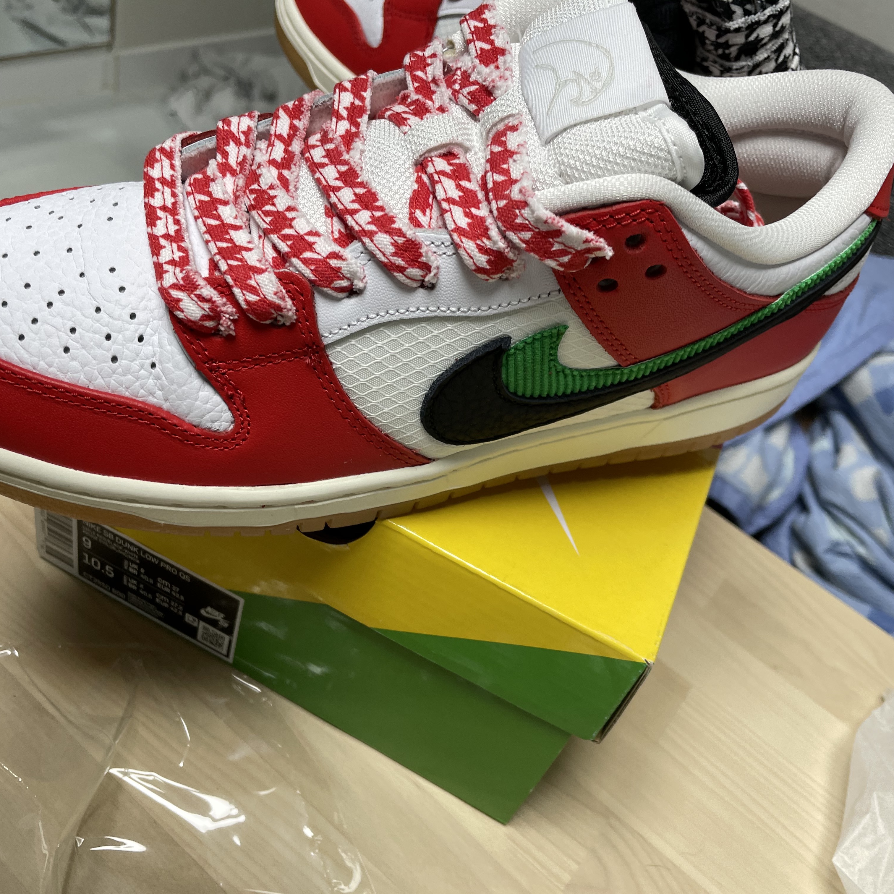 Nike x Frame Skate SB Dunk Low Pro Habibi 착용 스타일 - 1