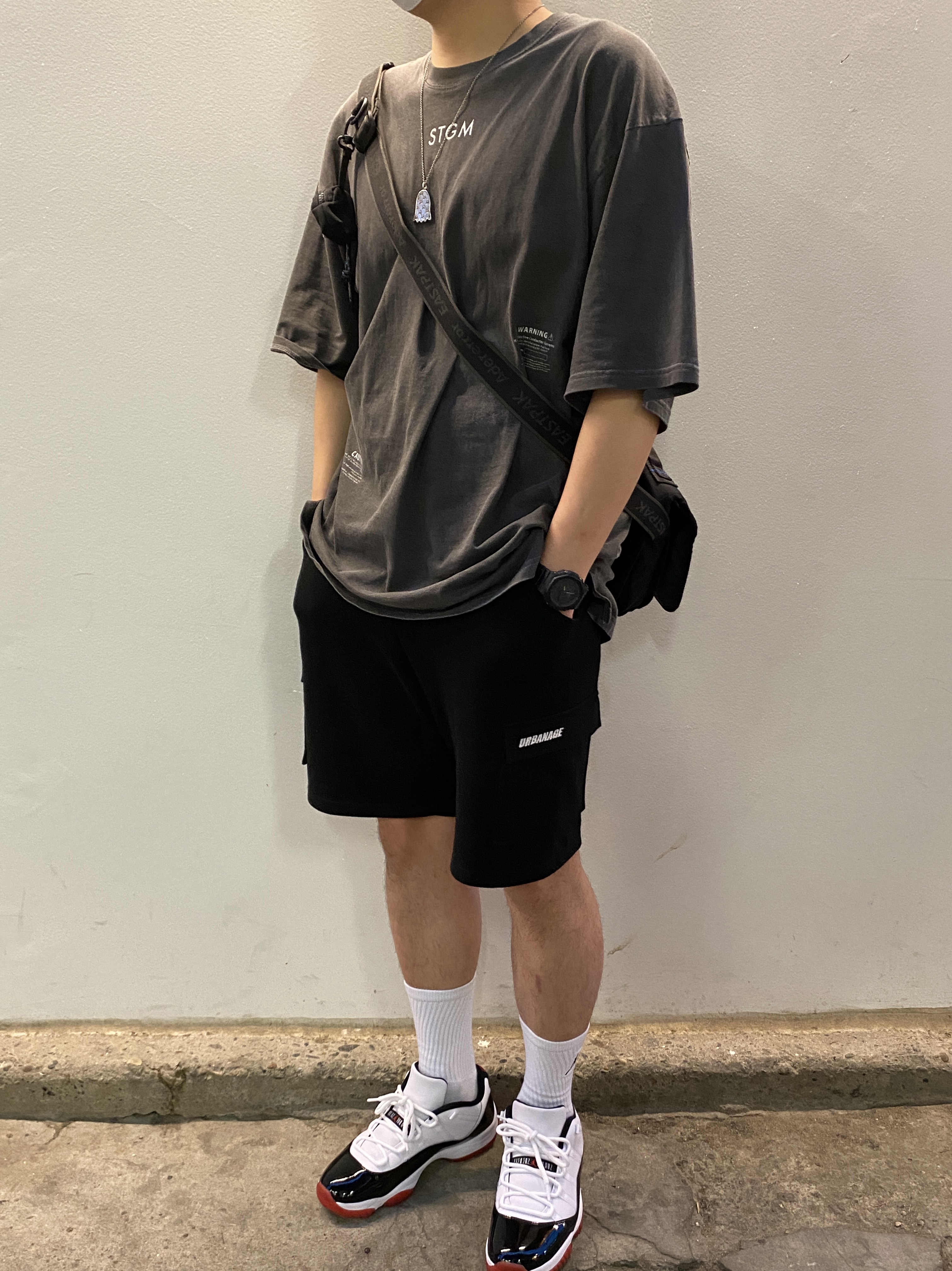 Jordan 11 Retro Low Concord Bred 착용 스타일