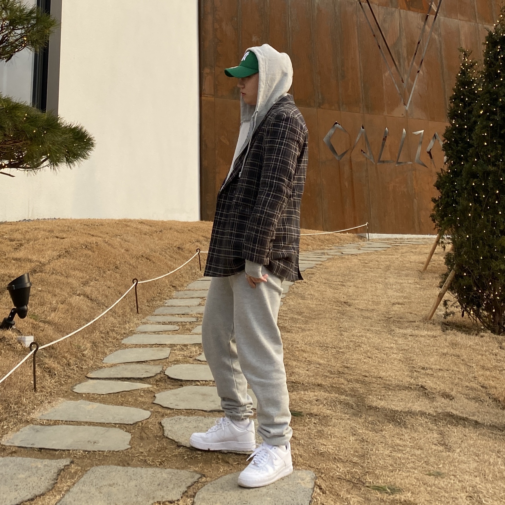 Nike Air Force 1 '07 Low White 착용 스타일 - 2