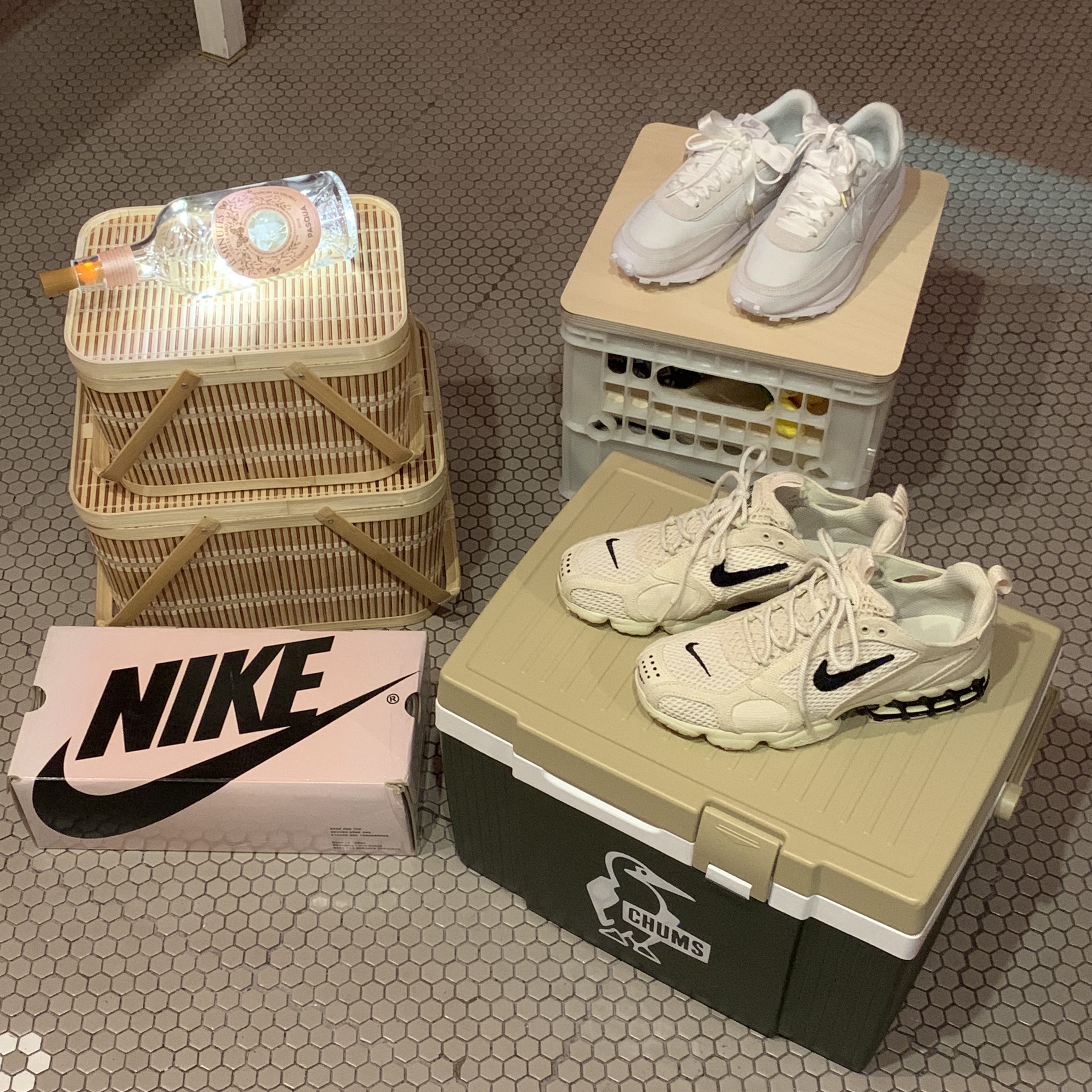 Nike x Stussy Air Zoom Spiridon Cage 2 Fossil, Nike x Sacai LDWaffle White Nylon 착용 스타일 - 5
