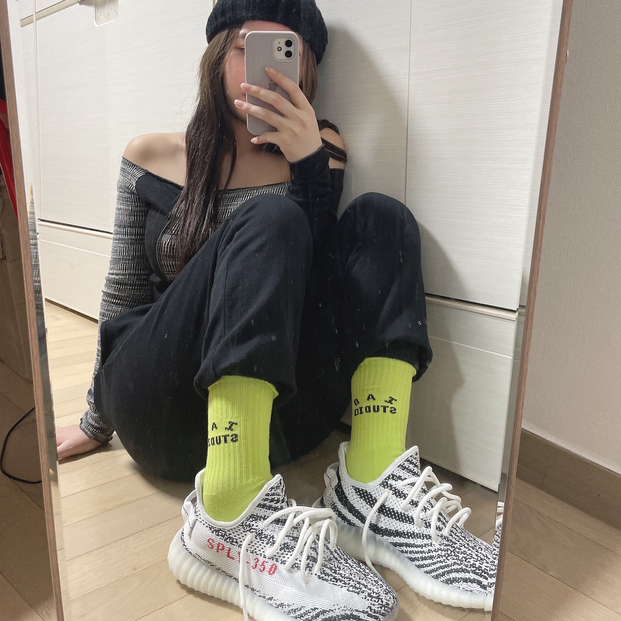 Adidas Yeezy Boost 350 V2 Zebra 2017/2019/2020 착용 스타일
