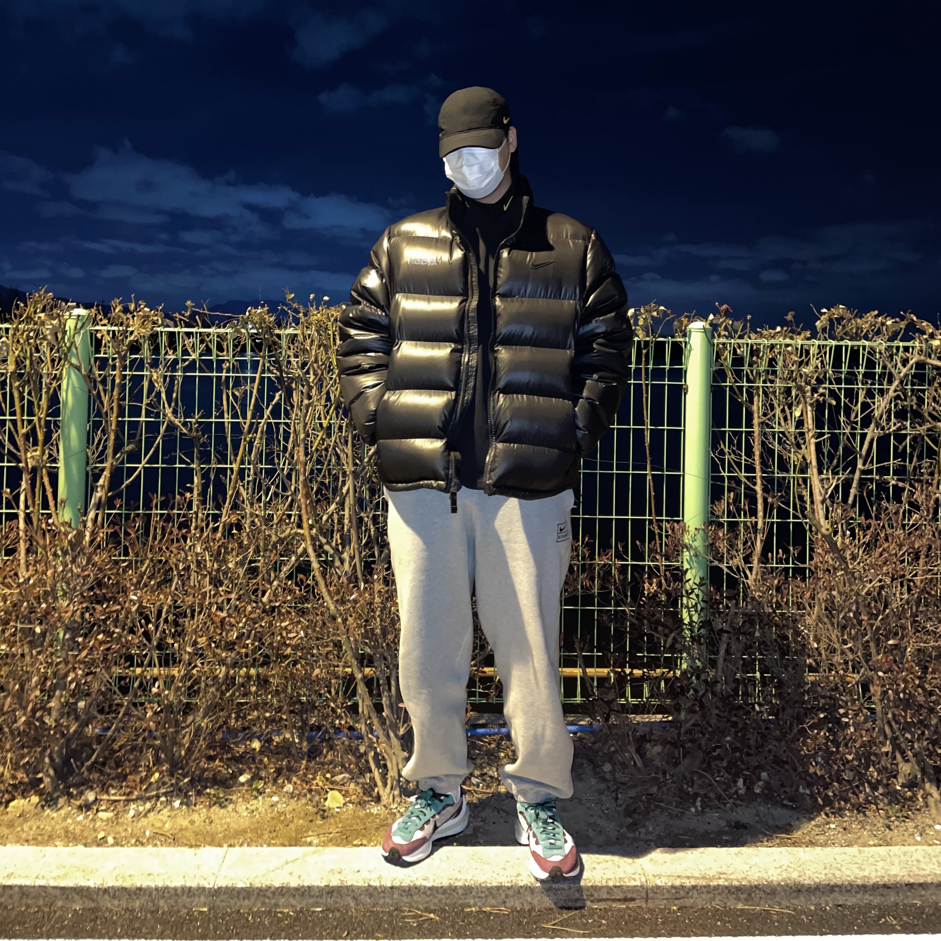 Nike x Stussy NRG ZR Fleece Pants Heather Grey - US/EU, Nike x Sacai VaporWaffle String & Black Villain Red 착용 스타일